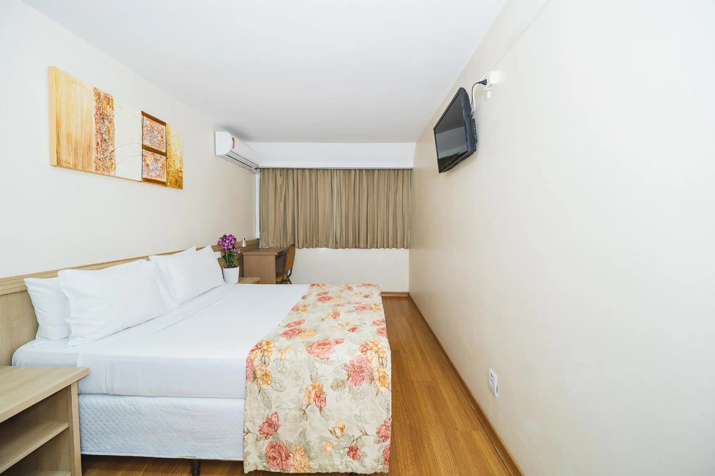 Bedroom, Bed in Hotel Golden Park Curitiba By Nacional Inn