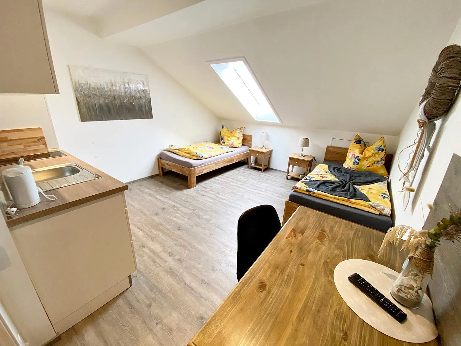 Bed in Seehaus Mamming - Hotel - Schlaffässer - Biergarten - Camping