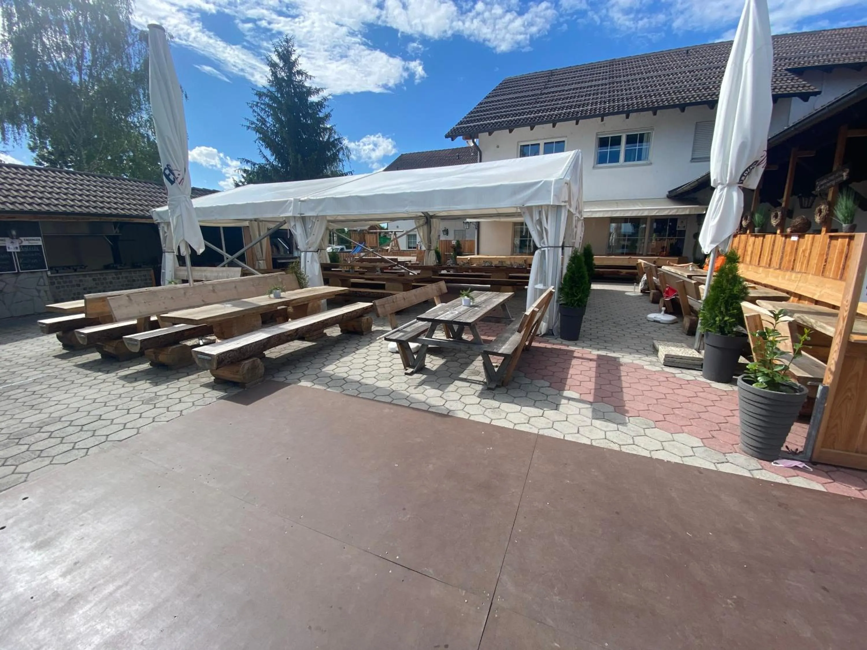 Seehaus Mamming - Hotel - Schlaffässer - Biergarten - Camping