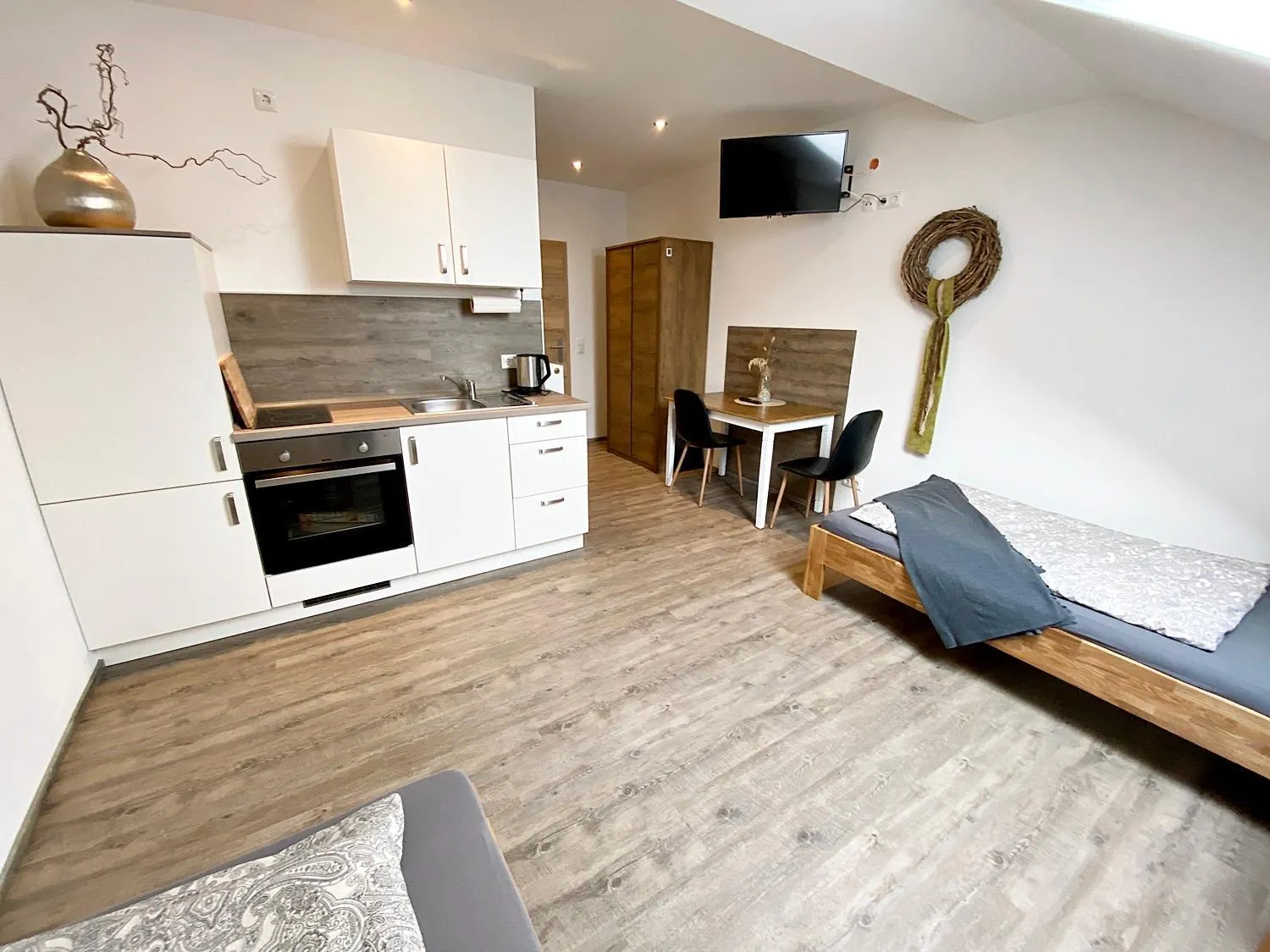 Seehaus Mamming - Hotel - Schlaffässer - Biergarten - Camping