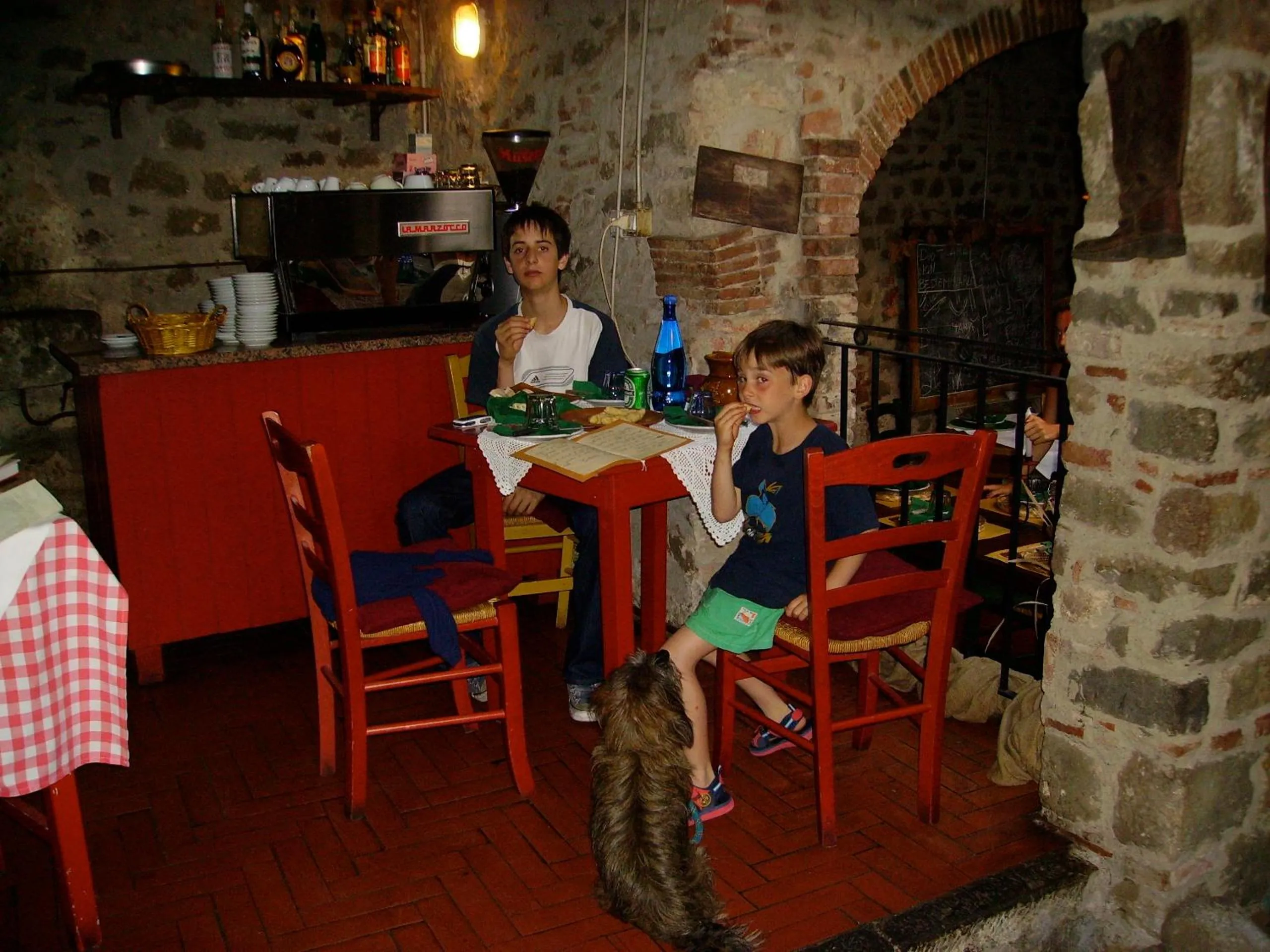 Restaurant/places to eat in Fattoria Gambaro di Petrognano