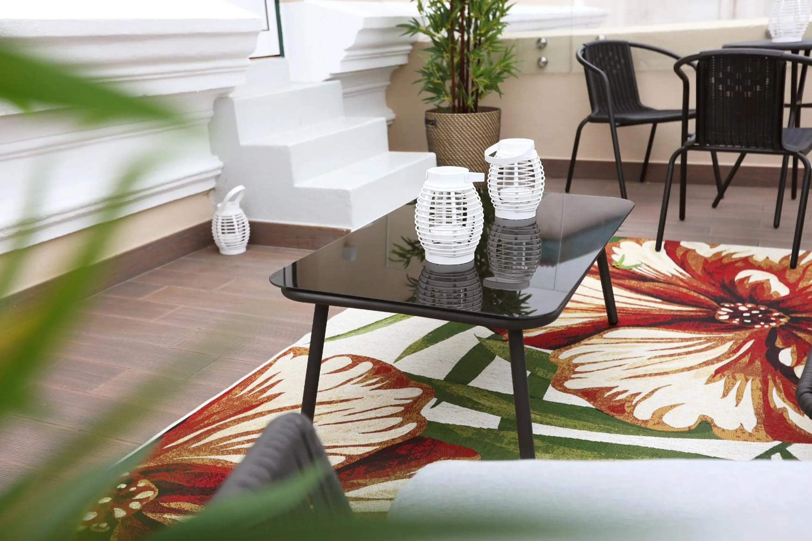 Patio in Glass Boutique - Rooms & Suites