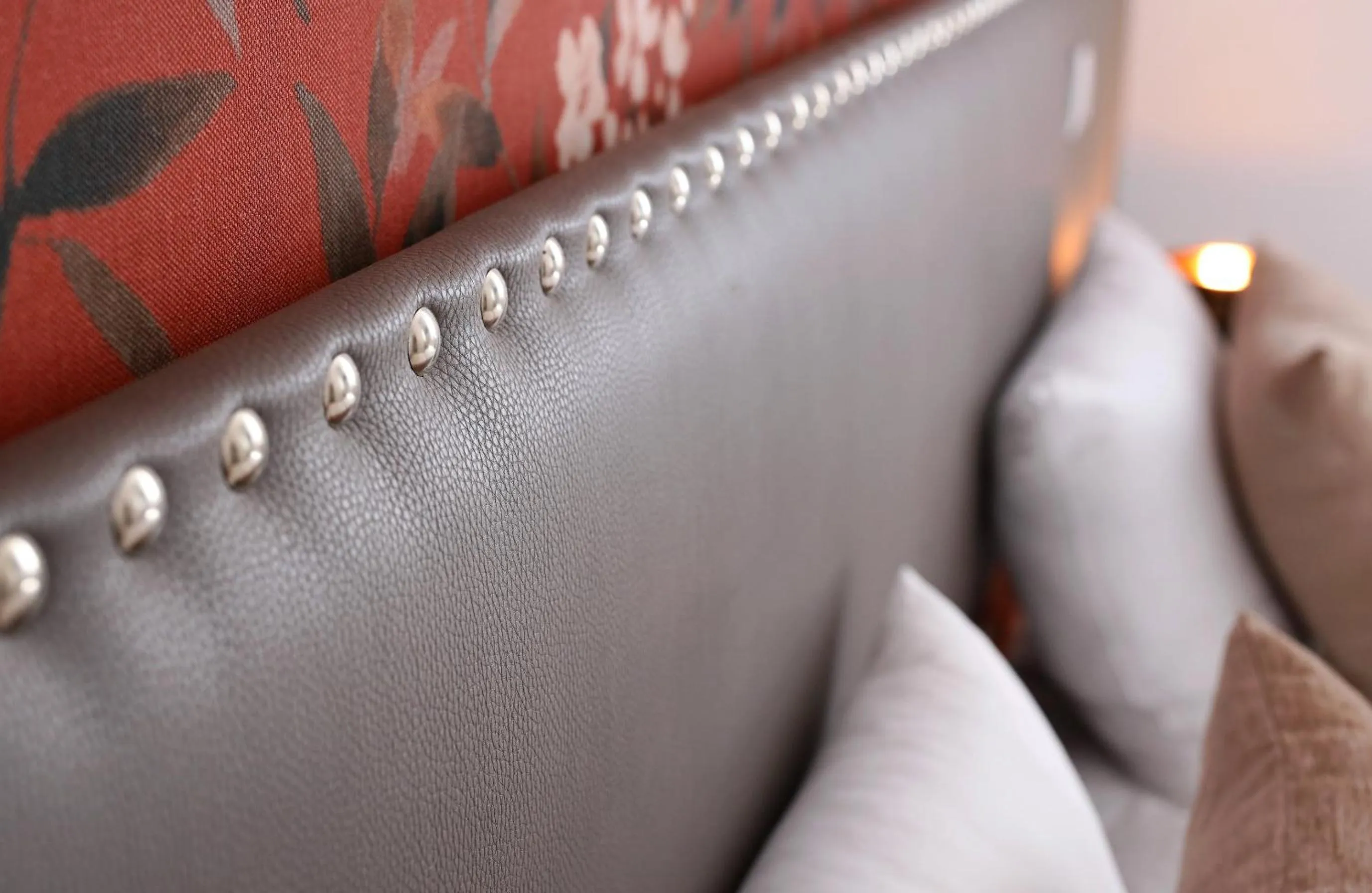 Bed in Glass Boutique - Rooms & Suites