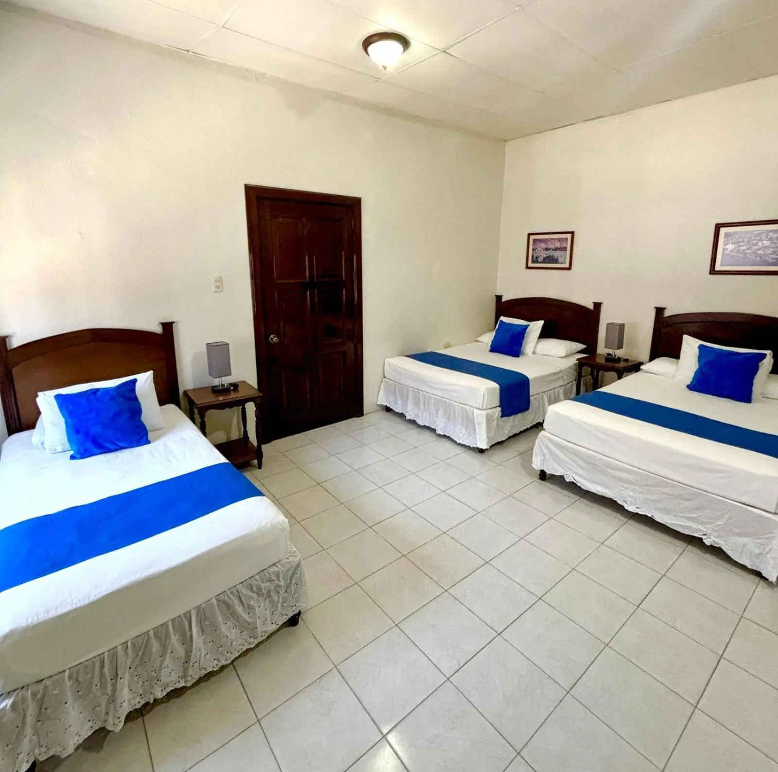 Bed in Hotel Casa Blanca