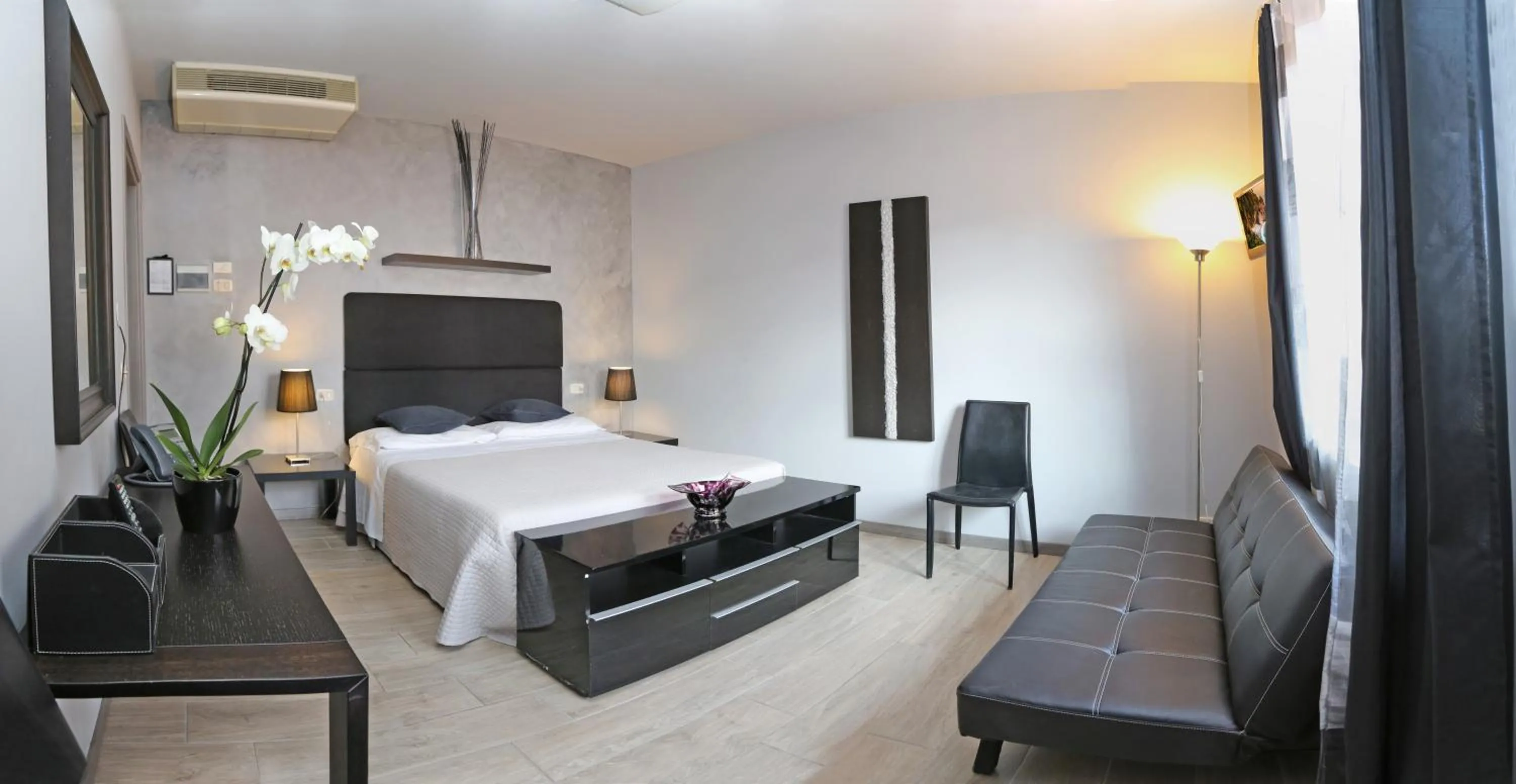 TV and multimedia, Bed in Hotel Residenza Alighieri