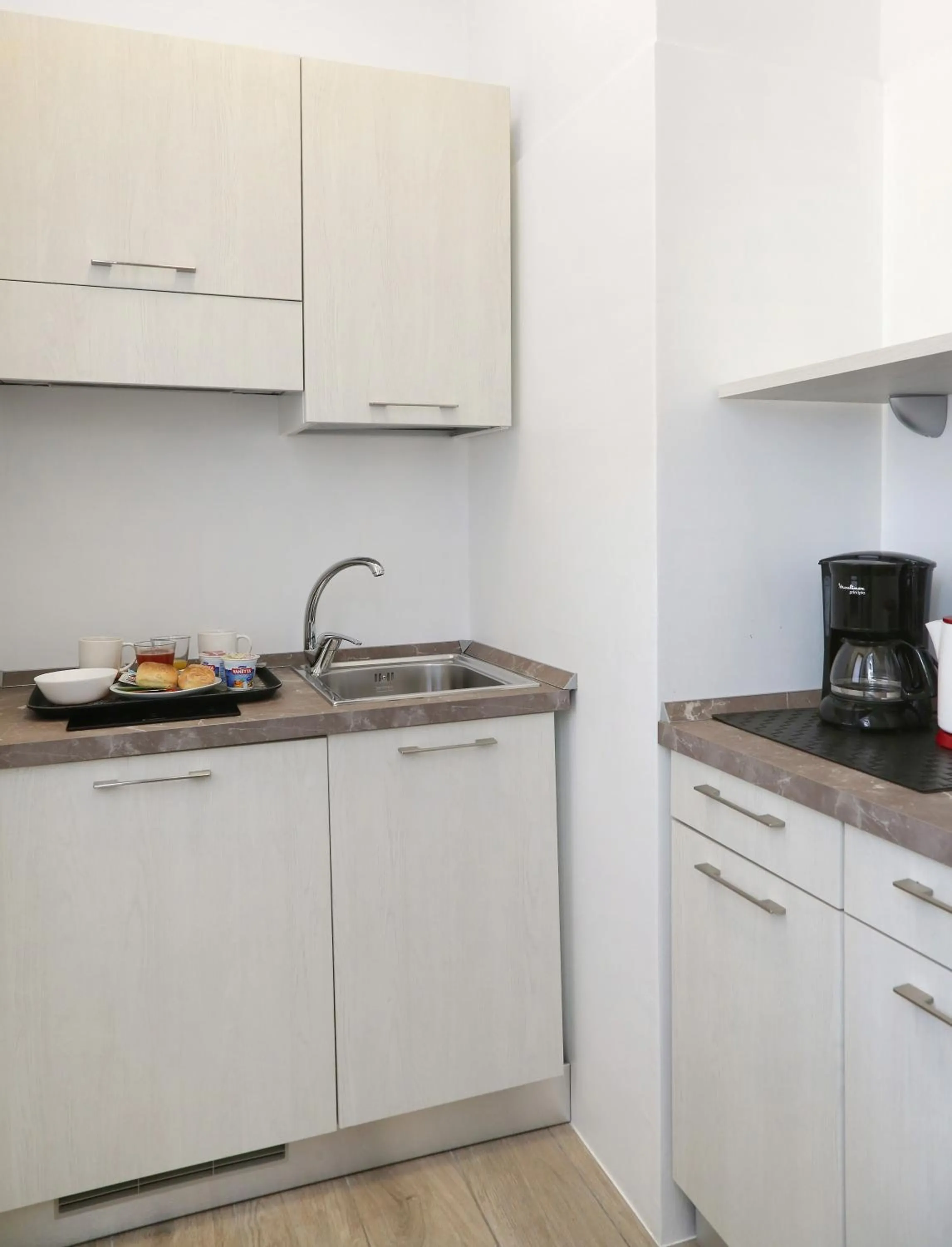 Kitchen or kitchenette in Hotel Residenza Alighieri