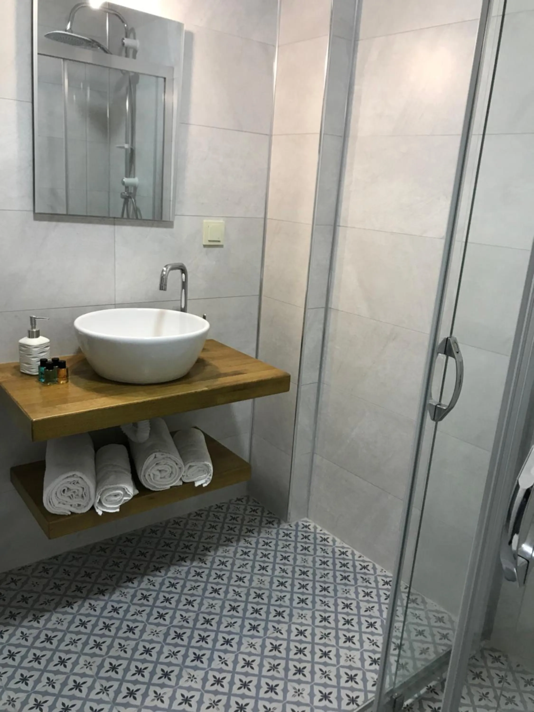 Shower in Villa Veria