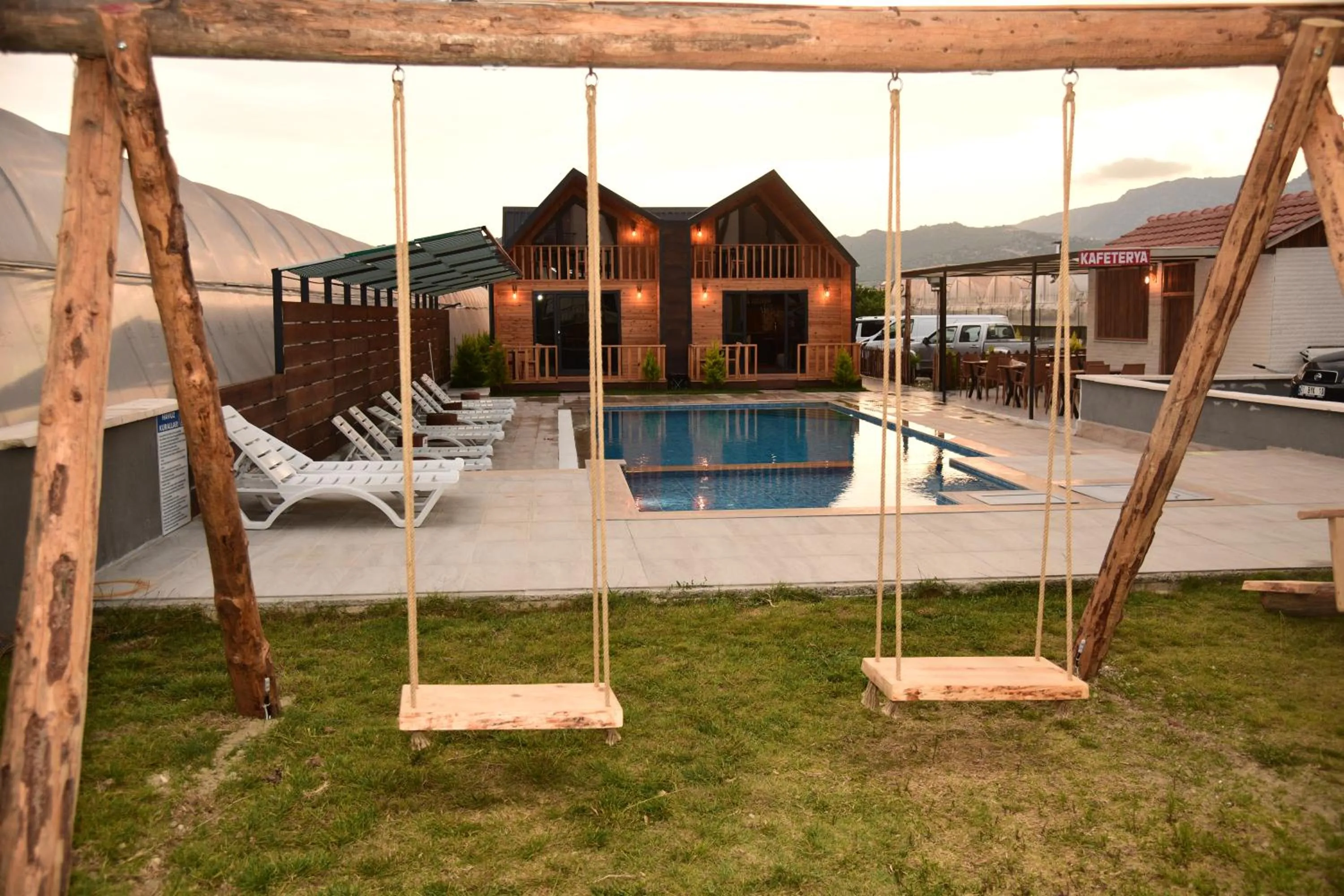 Swimming pool in İRBEÇ APART & BUNGALOW