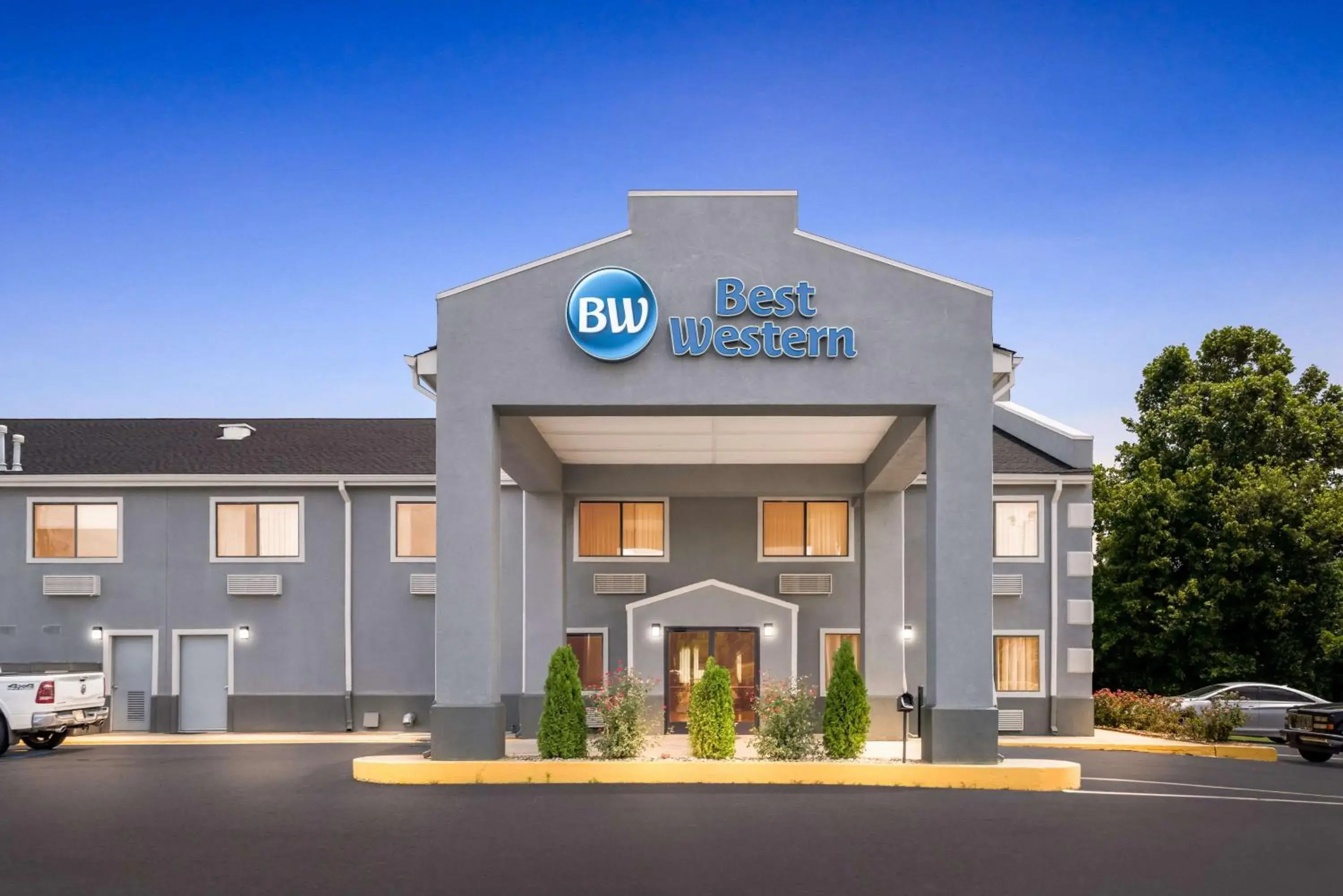 Property building in Best Western Gateway Inn Property building in Best Western Gateway Inn
