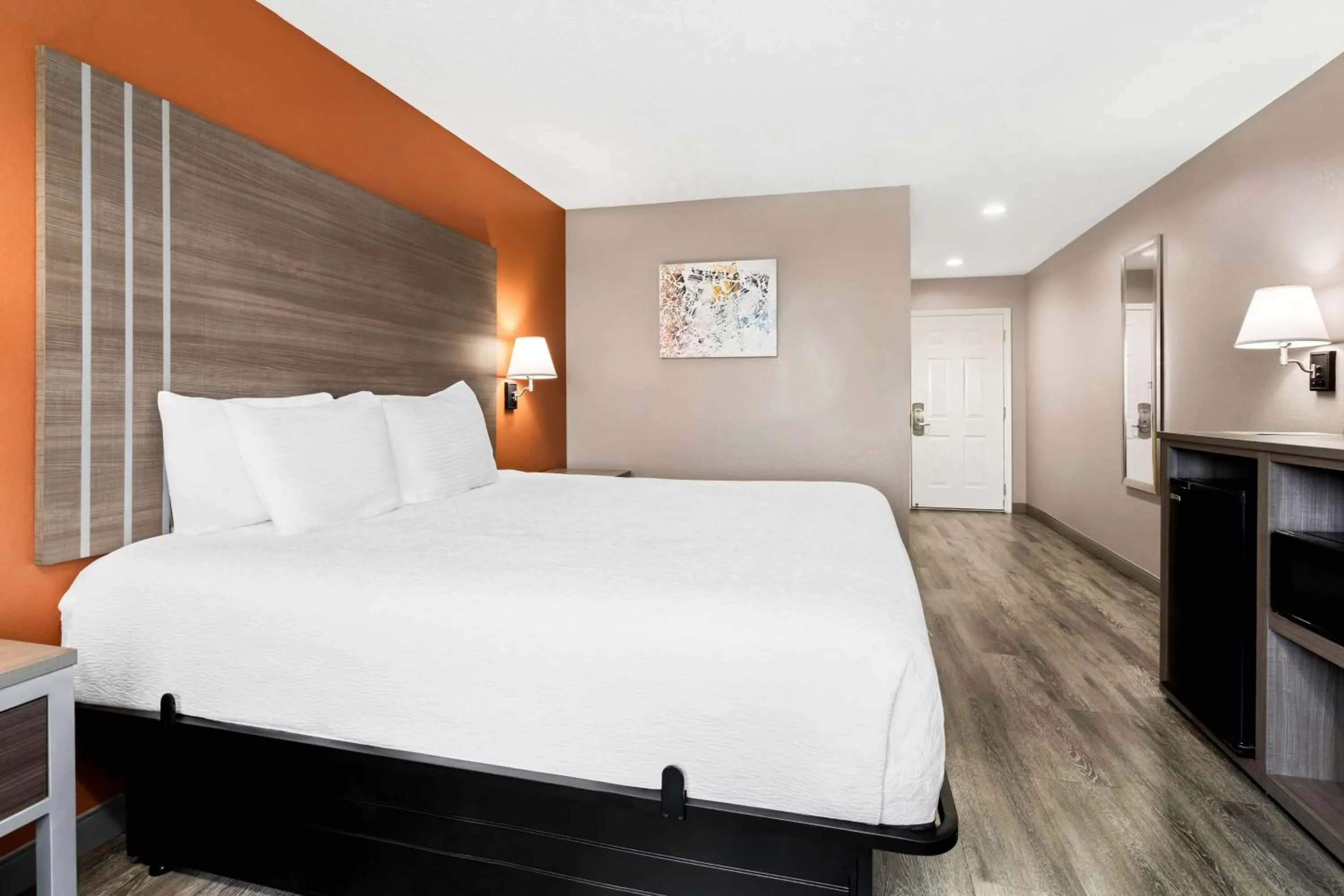 Bedroom, Bed in Best Western Gateway Inn