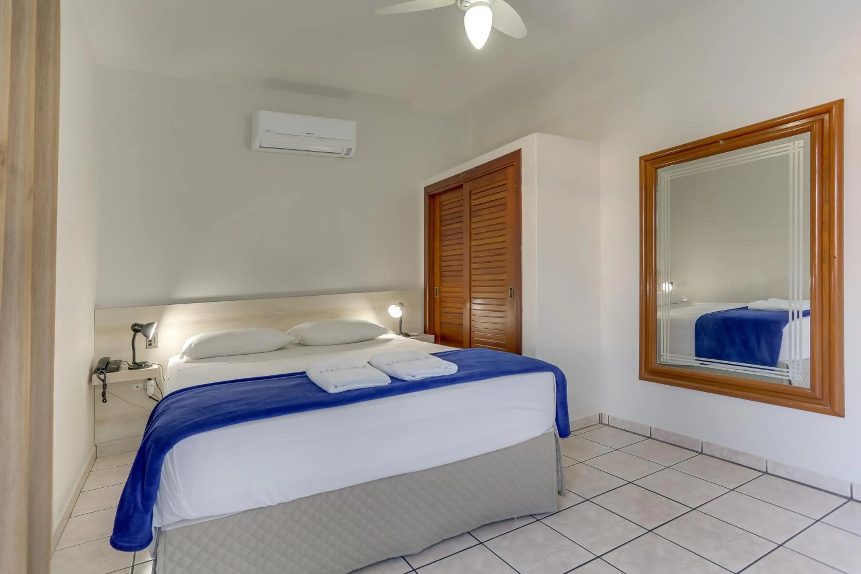 Bed in Marazul Apart Hotel