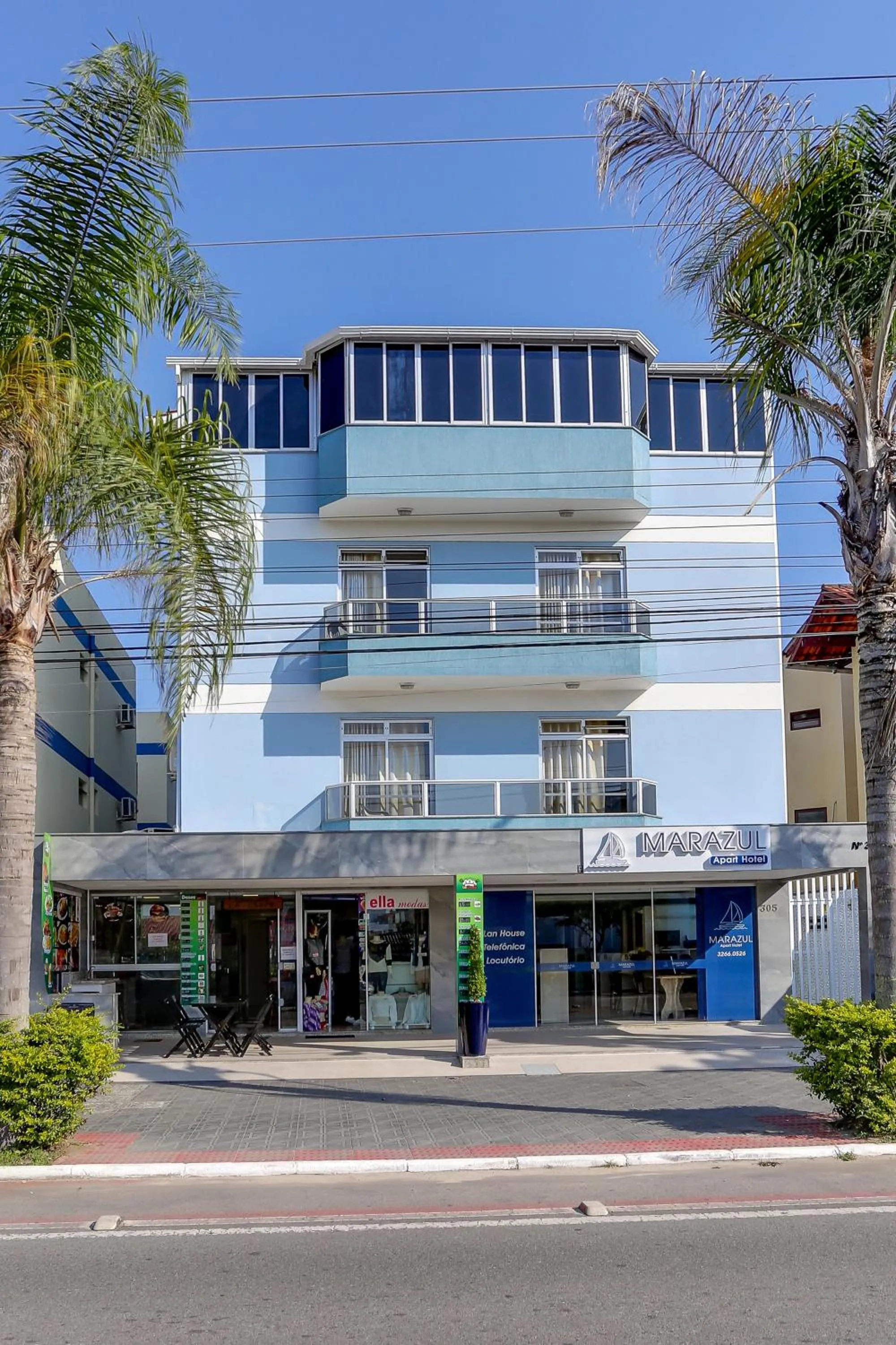 Property building in Marazul Apart Hotel