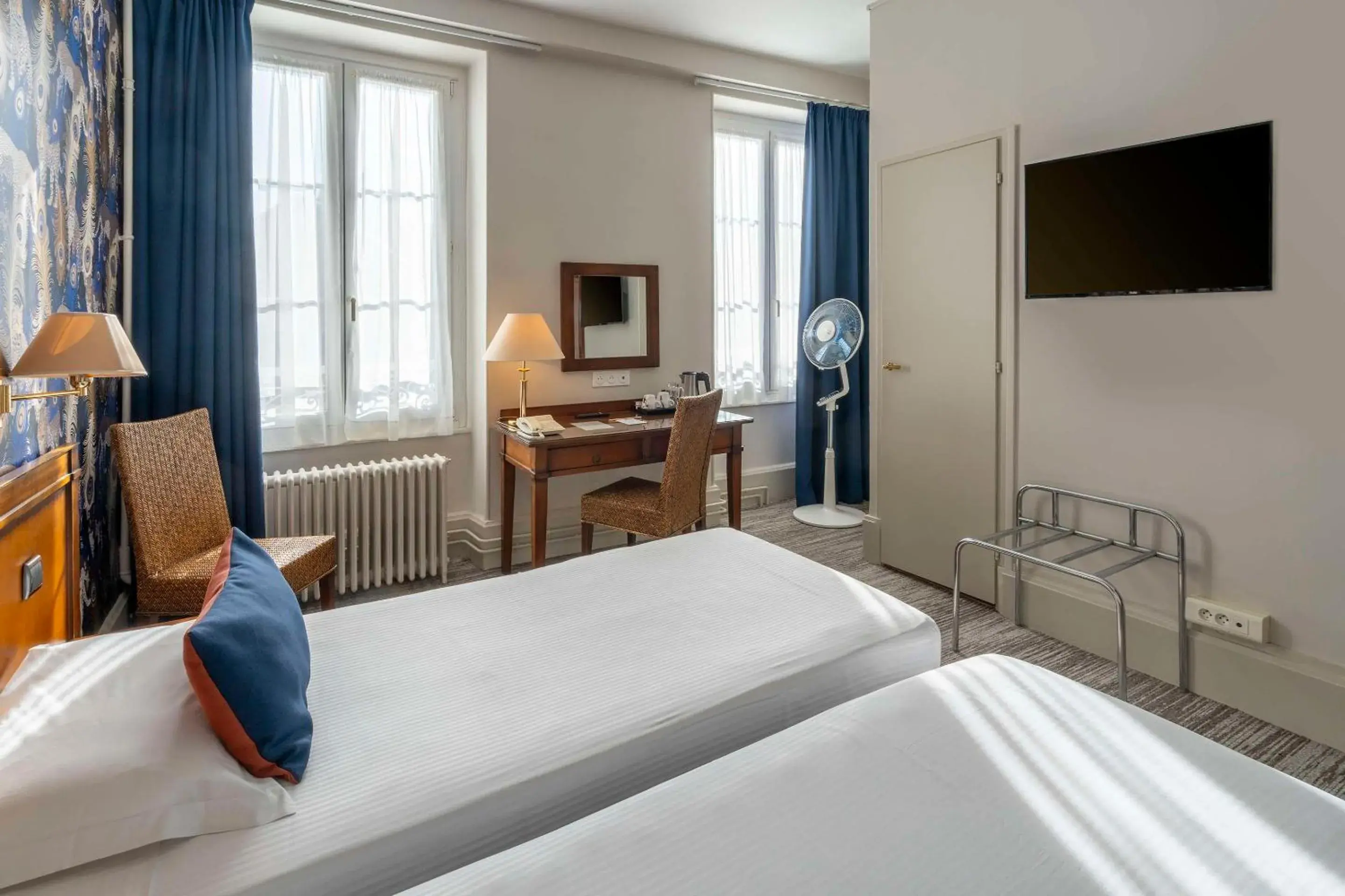 Bedroom, Bed in Best Western de Diane Bedroom, Bed in Best Western de Diane