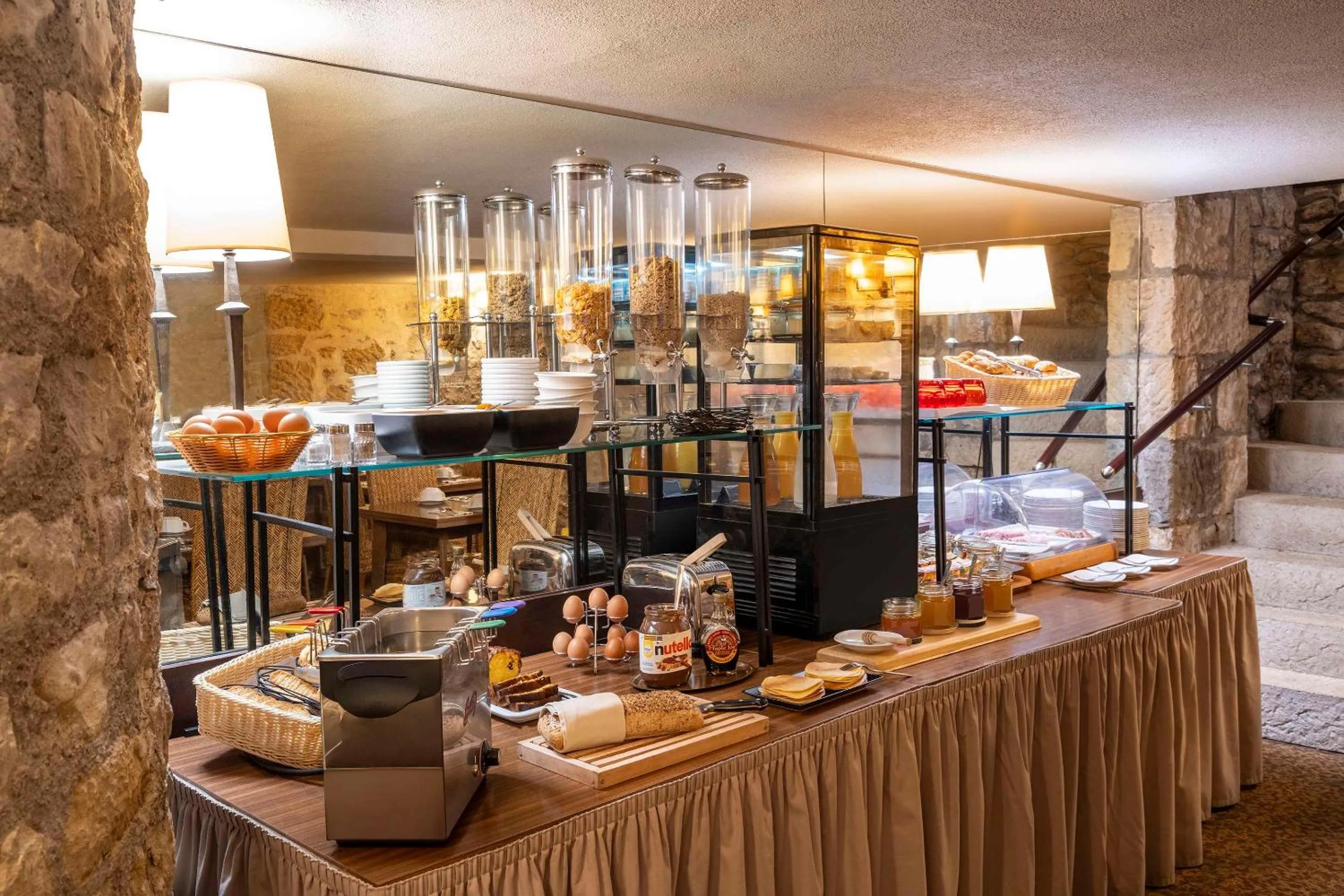 Food and drinks in Best Western de Diane