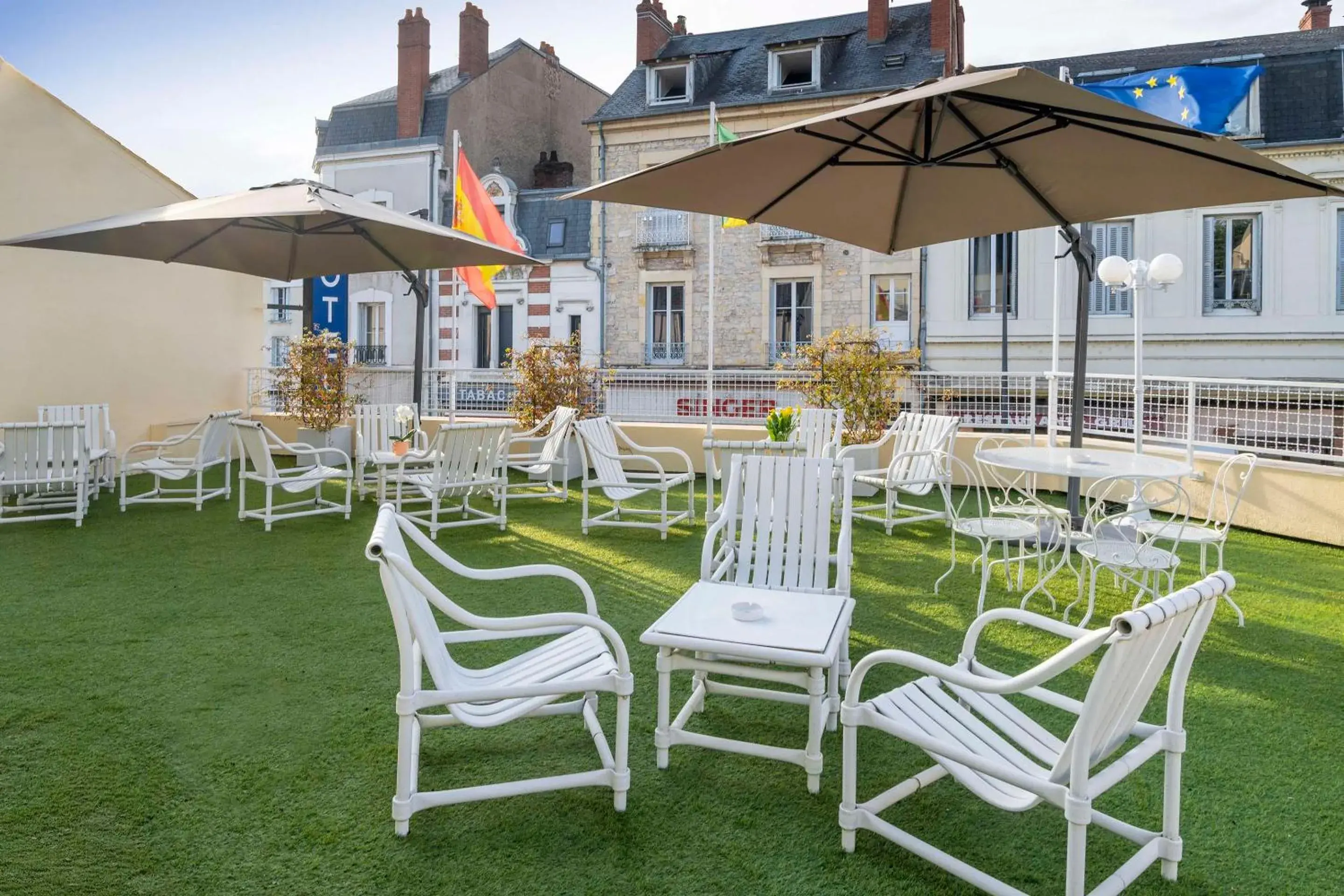 Property building in Best Western de Diane Property building in Best Western de Diane