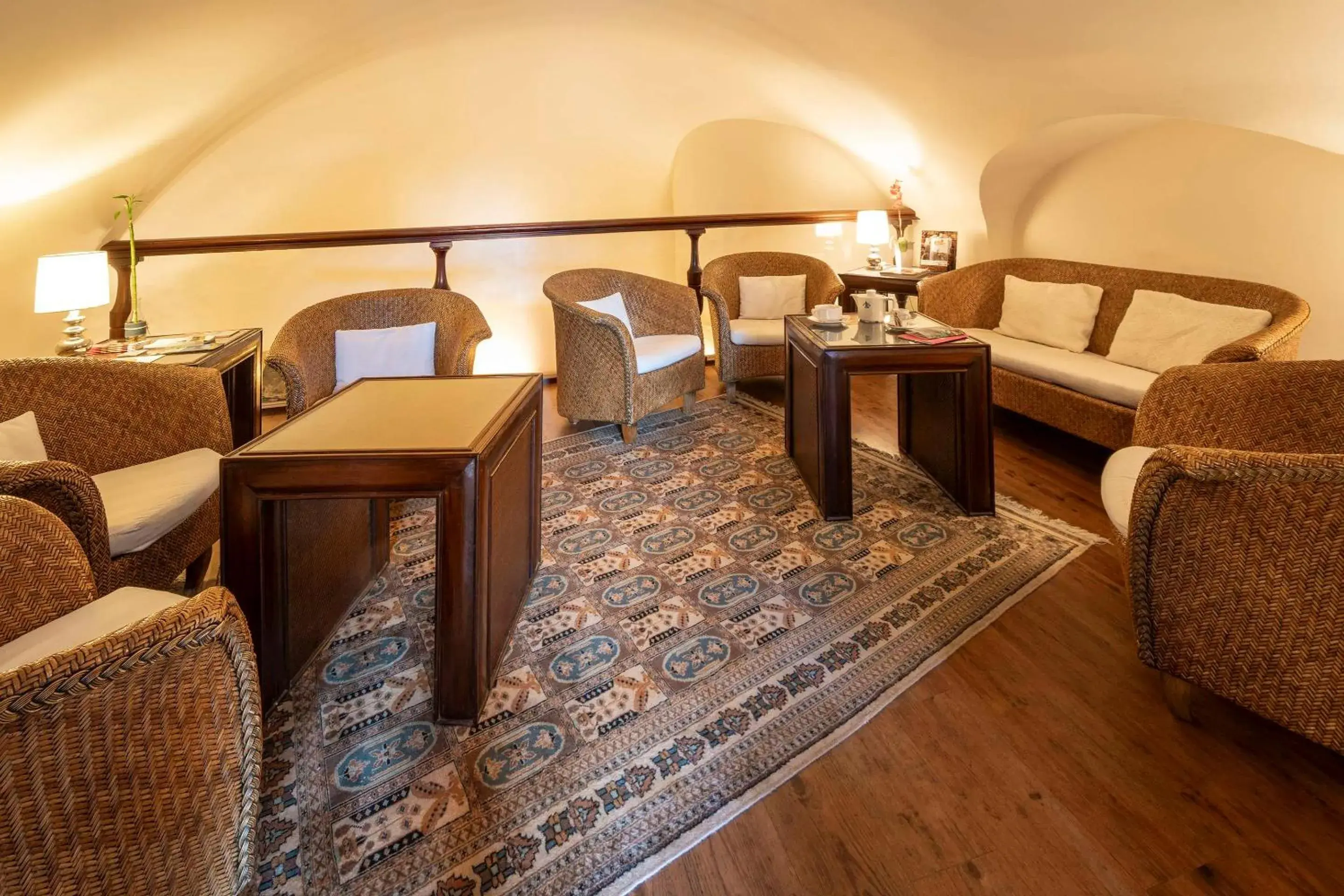 Lounge or bar in Best Western de Diane Lounge or bar in Best Western de Diane