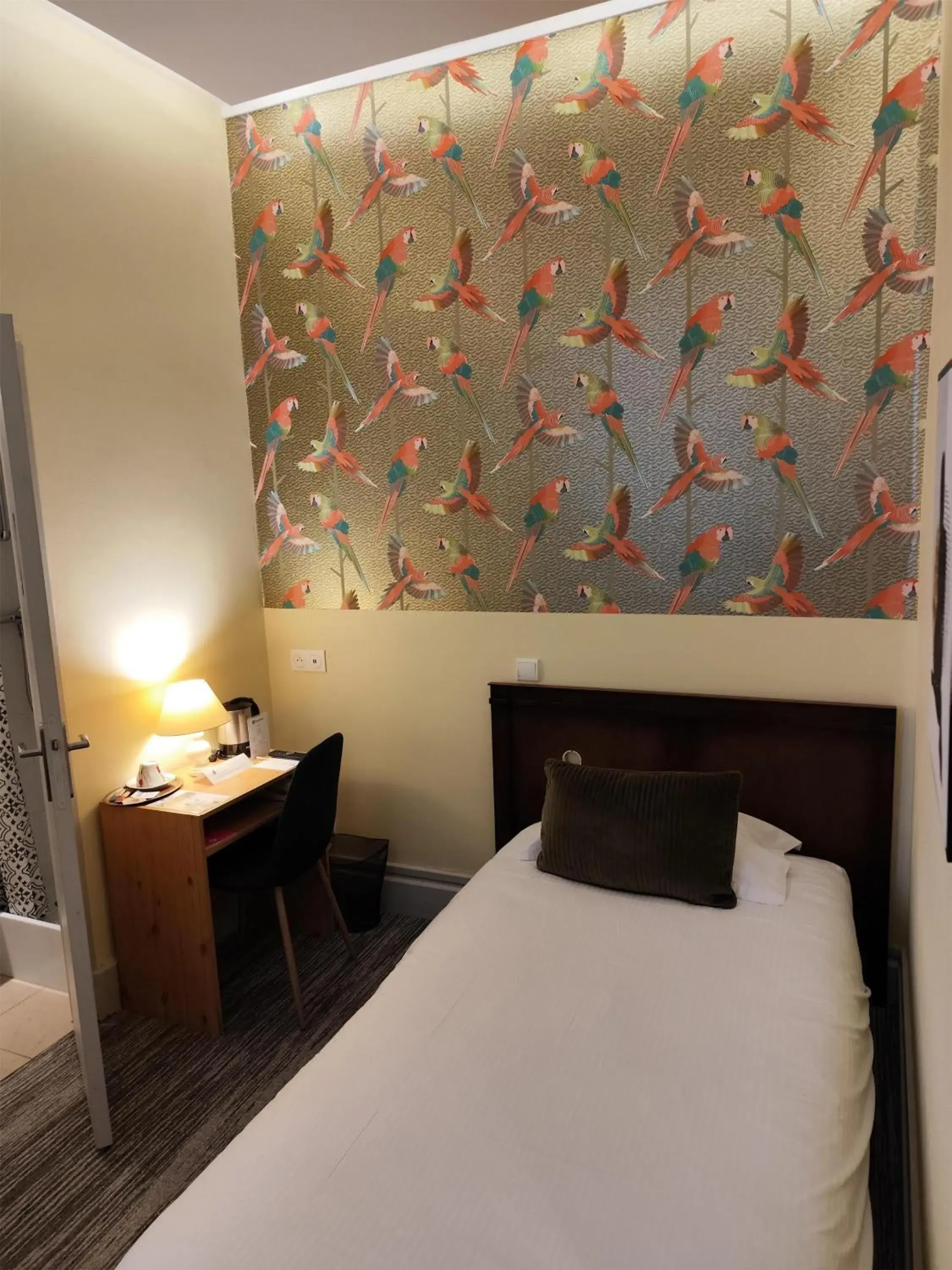 Bedroom, Bed in Best Western de Diane Bedroom, Bed in Best Western de Diane