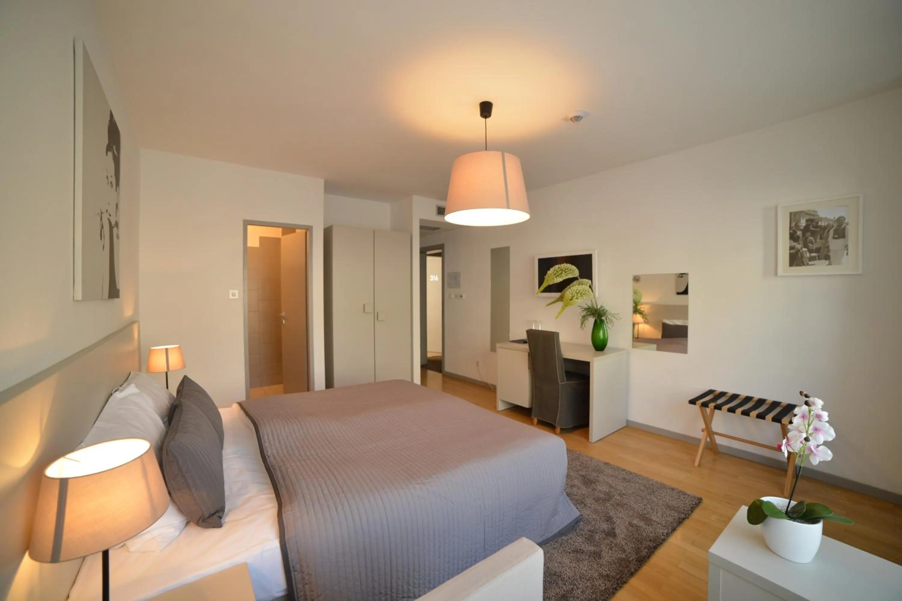 Photo of the whole room, Bed in Garden Hotel