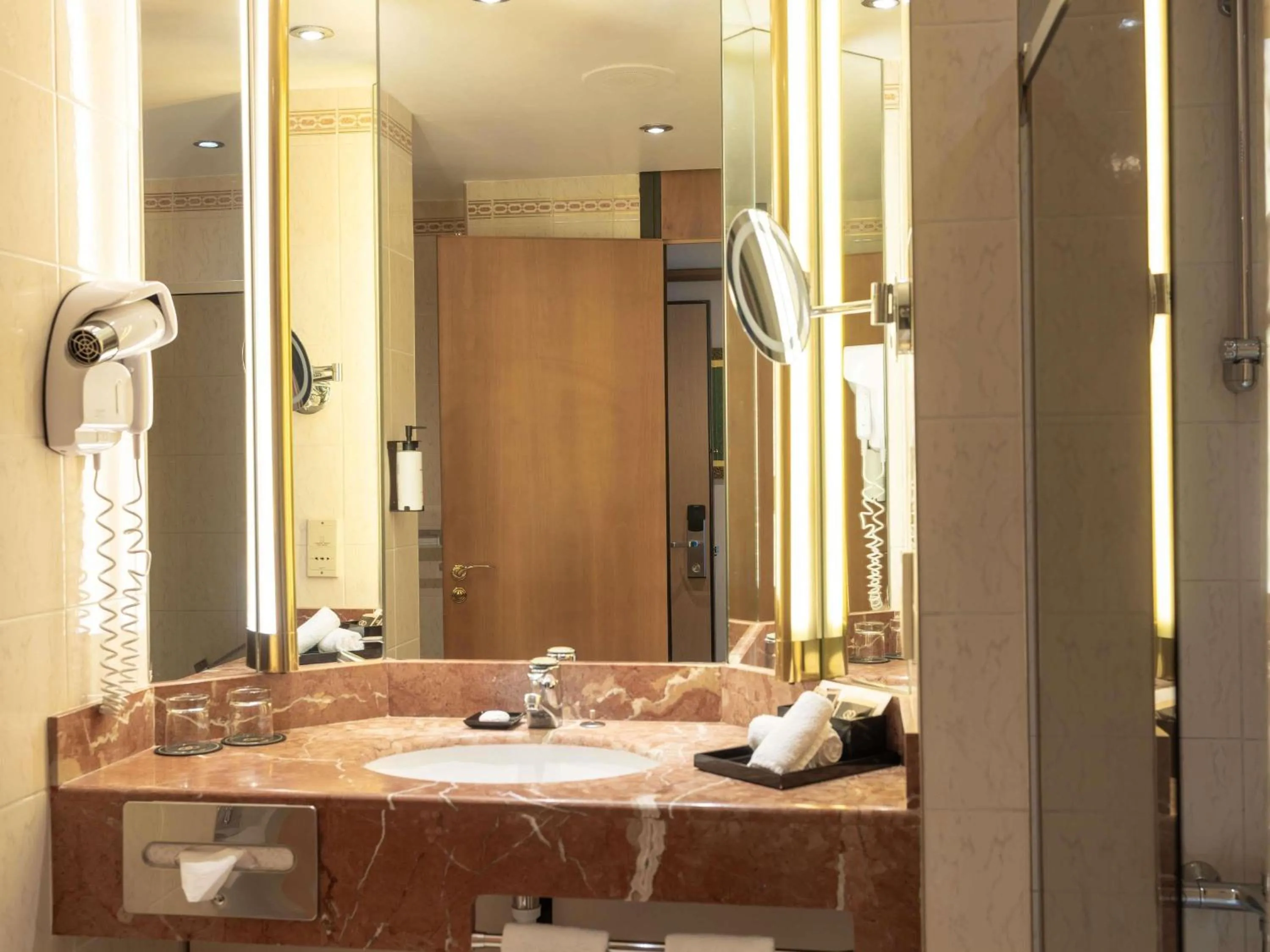 Bedroom in Sofitel Lyon Bellecour