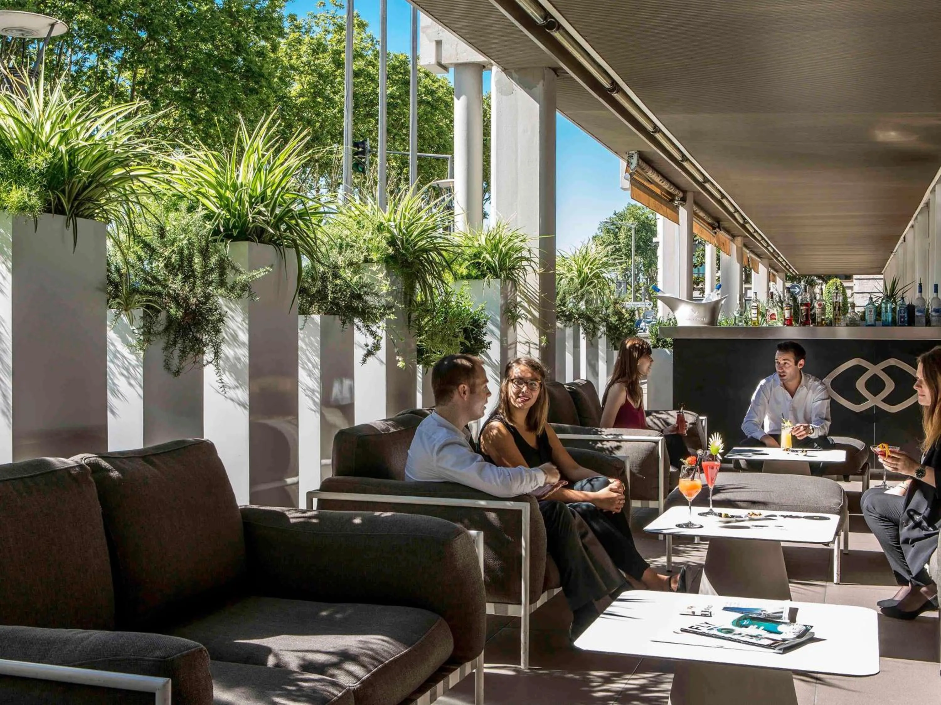 Lounge or bar in Sofitel Lyon Bellecour