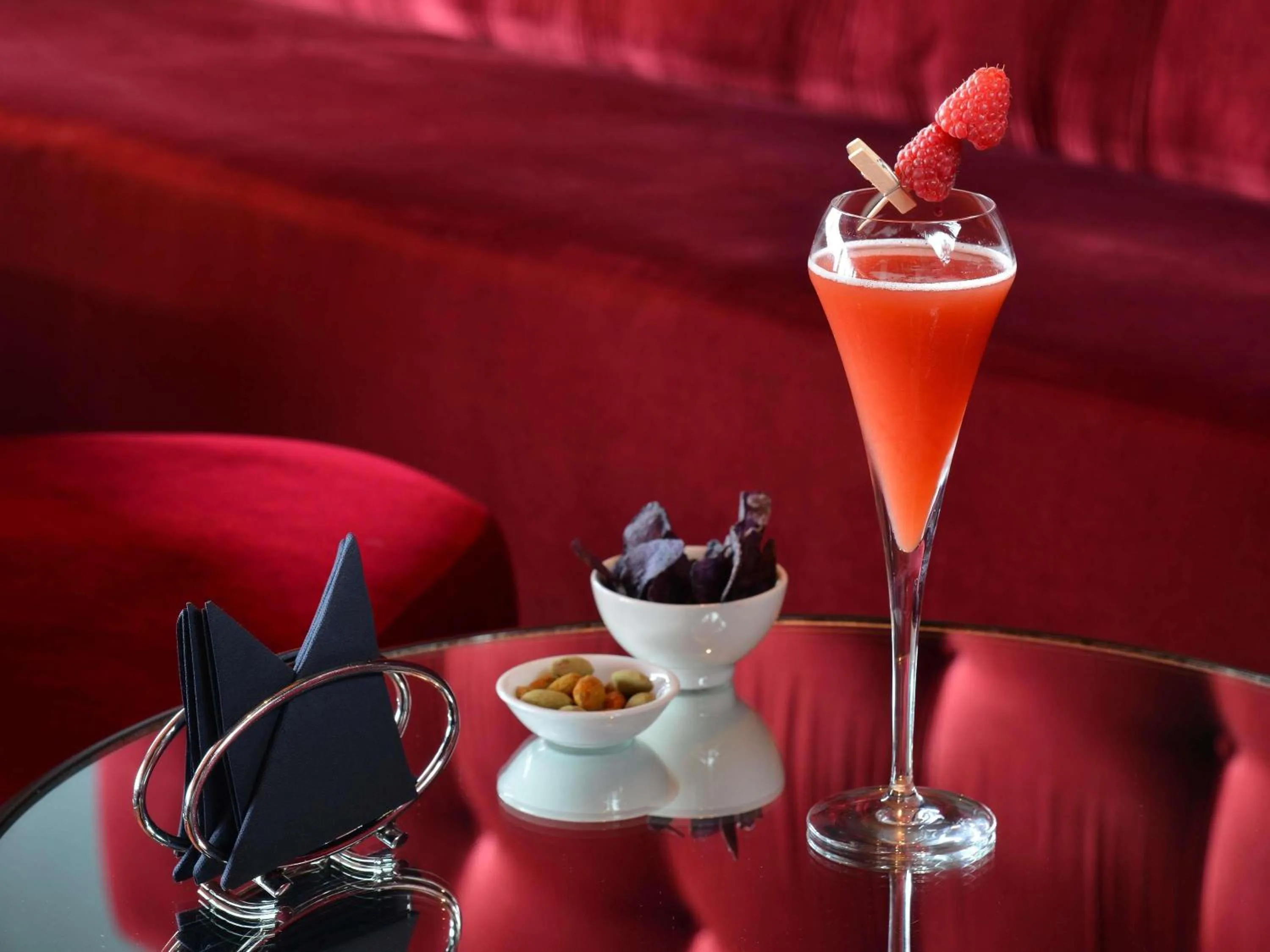 Lounge or bar in Sofitel Lyon Bellecour