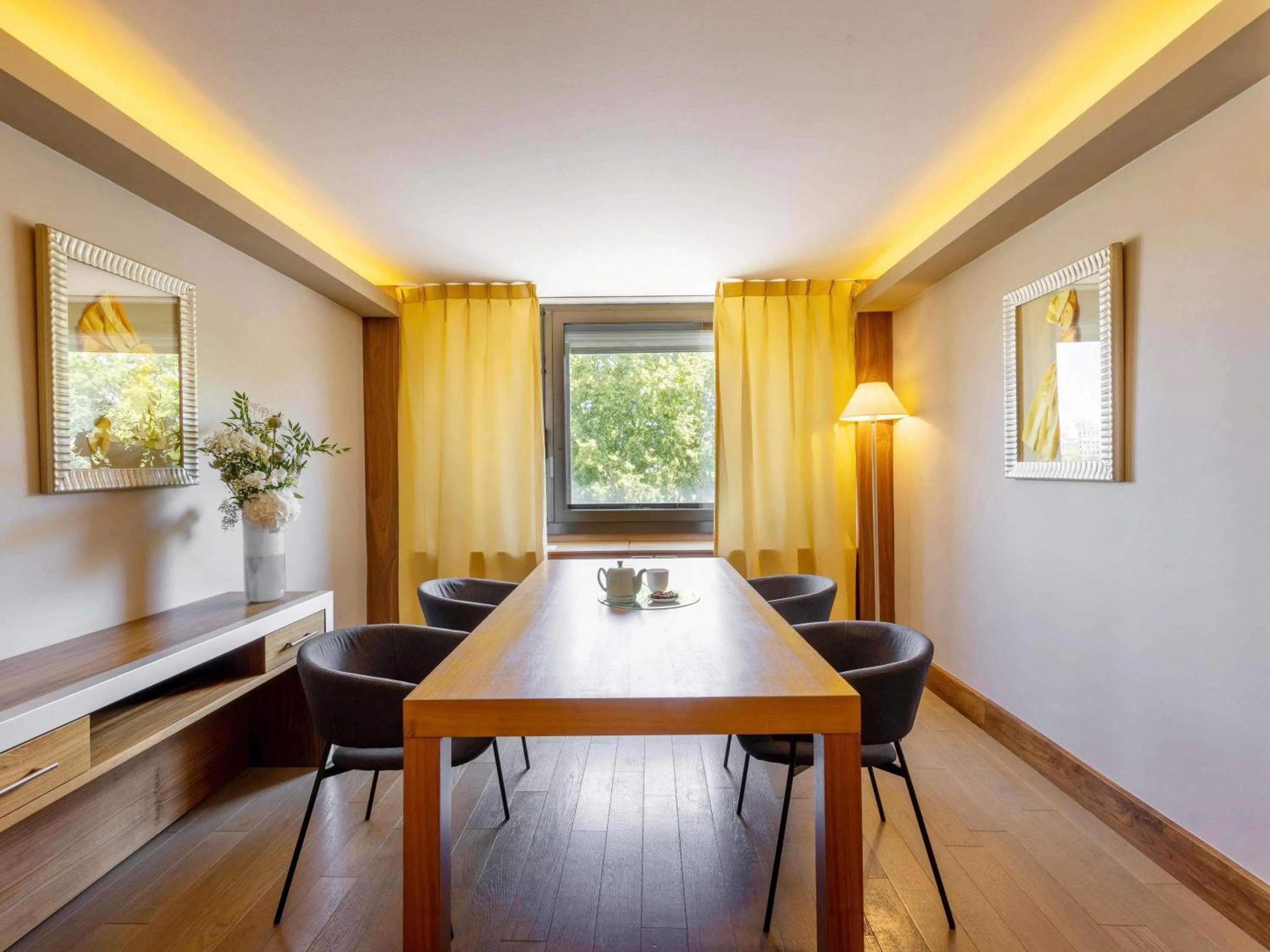 Bedroom in Sofitel Lyon Bellecour