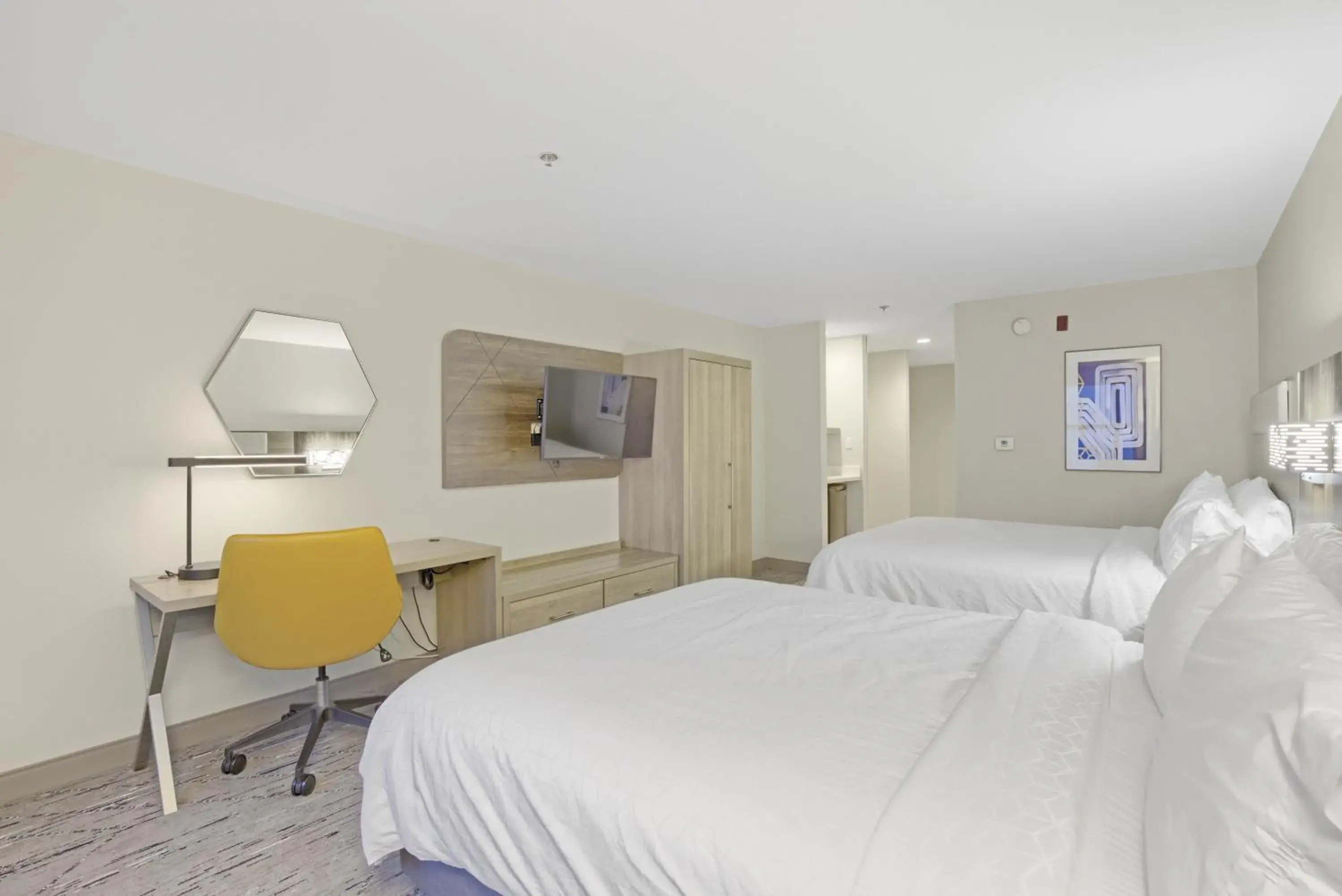 Standard Room in Holiday Inn Express - Gulfport Beach by IHG Standard Room in Holiday Inn Express - Gulfport Beach by IHG