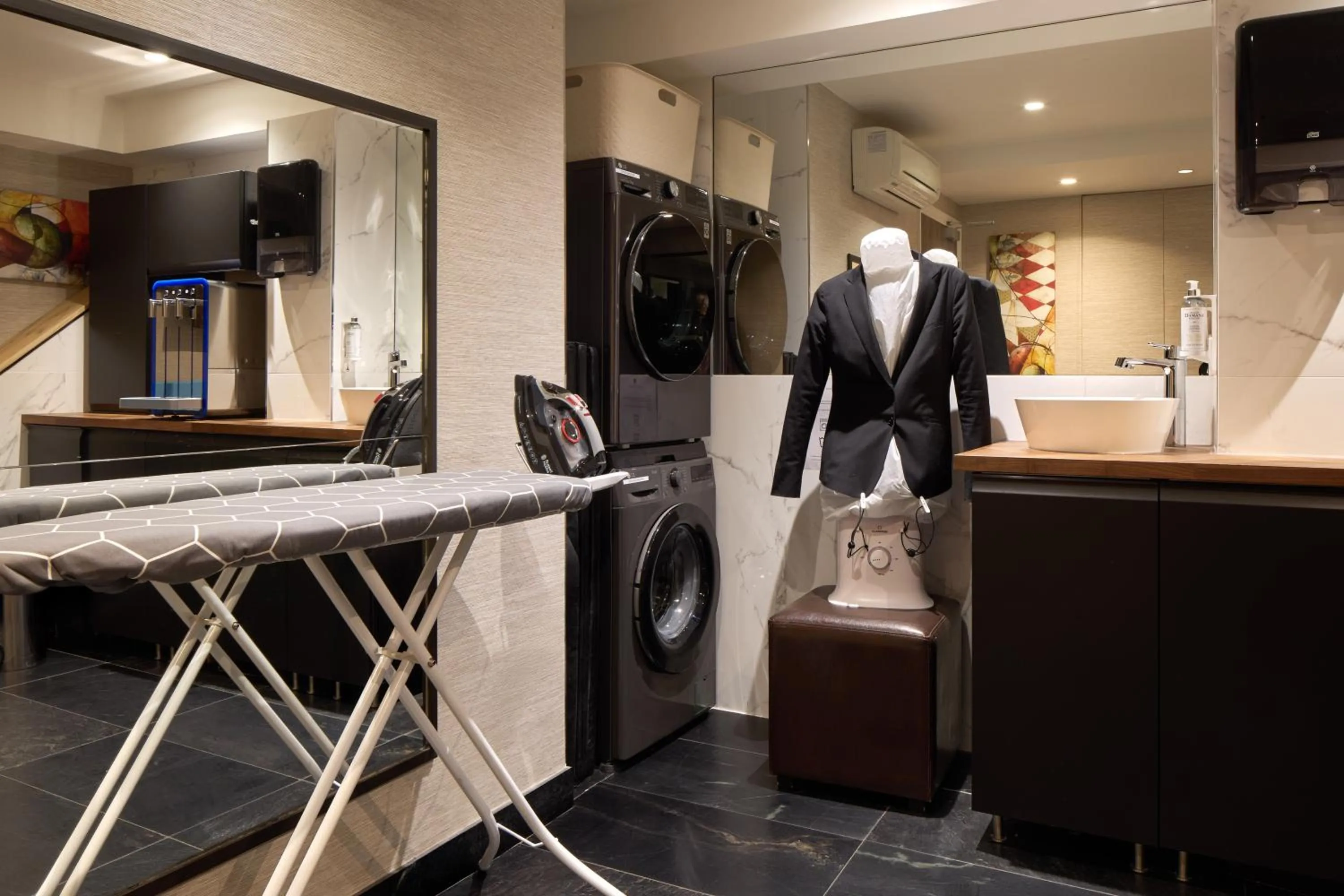 washing machine in Régence Etoile