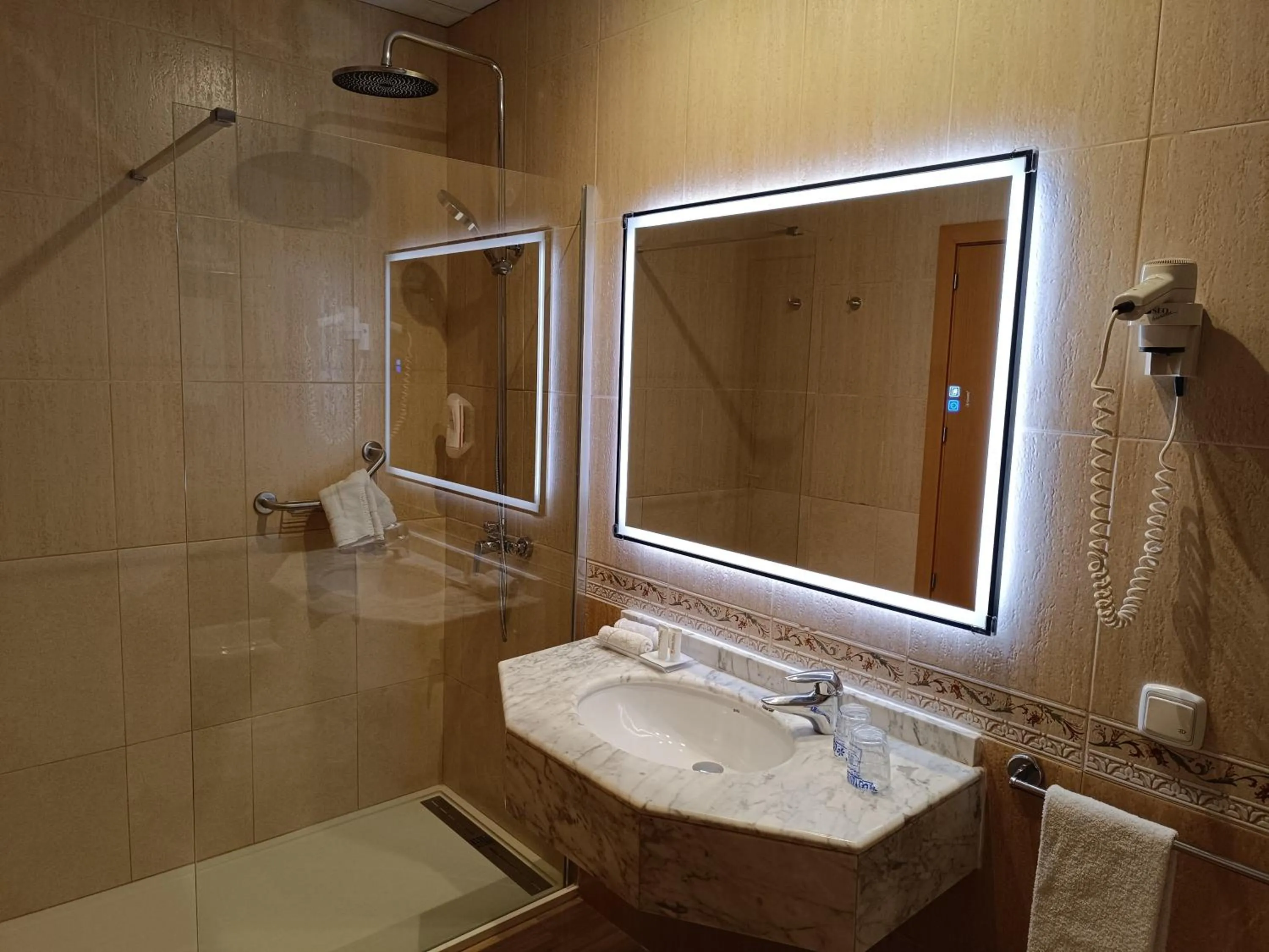 Bathroom in Mendez Nuñez Alicante