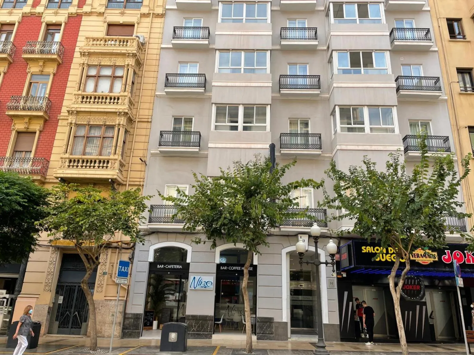 Property building in Mendez Nuñez Alicante