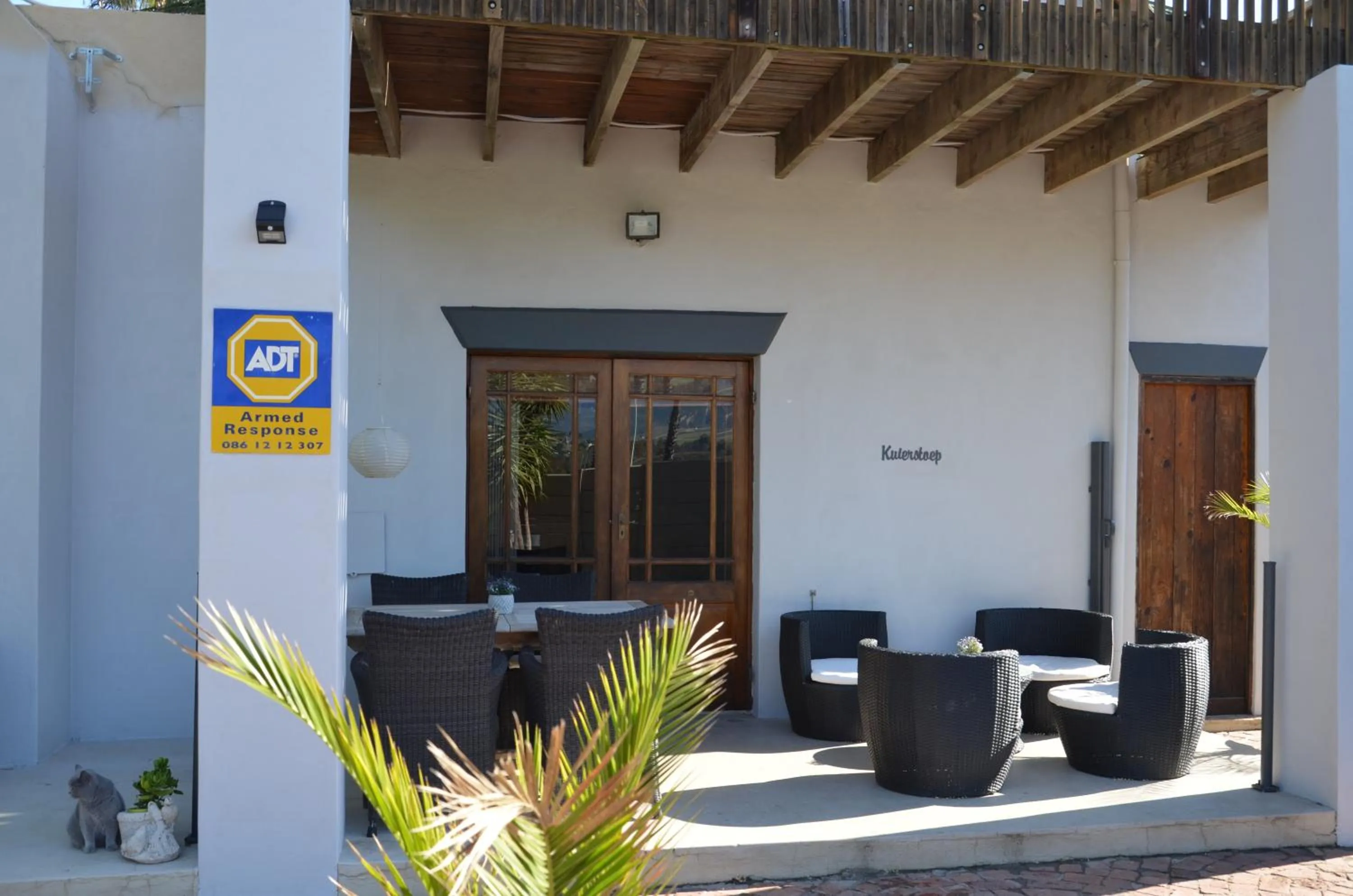 Seating area in B&B Sauvignon Country Lodge