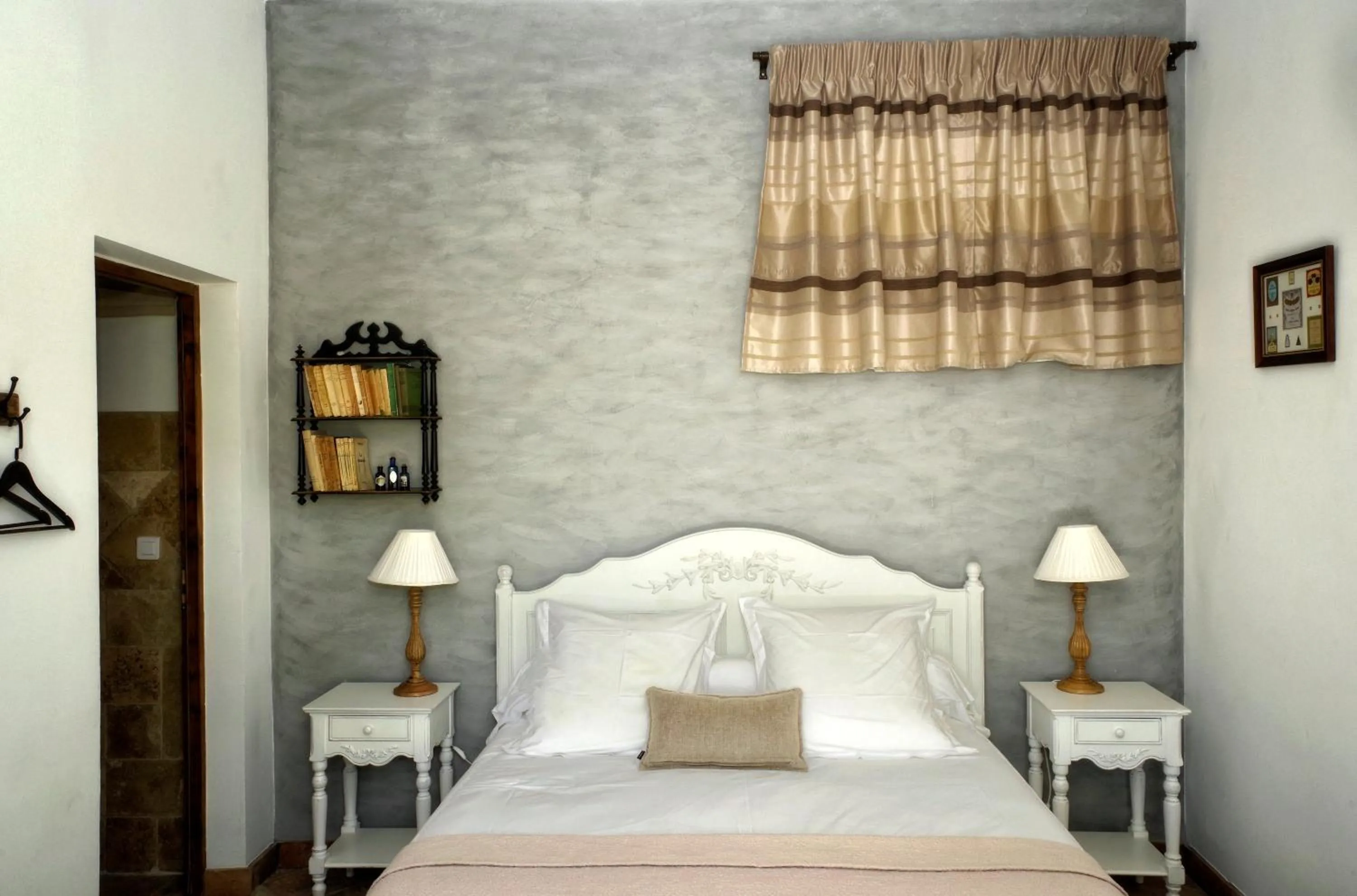 Photo of the whole room, Bed in B&B Le Deffends de Redon