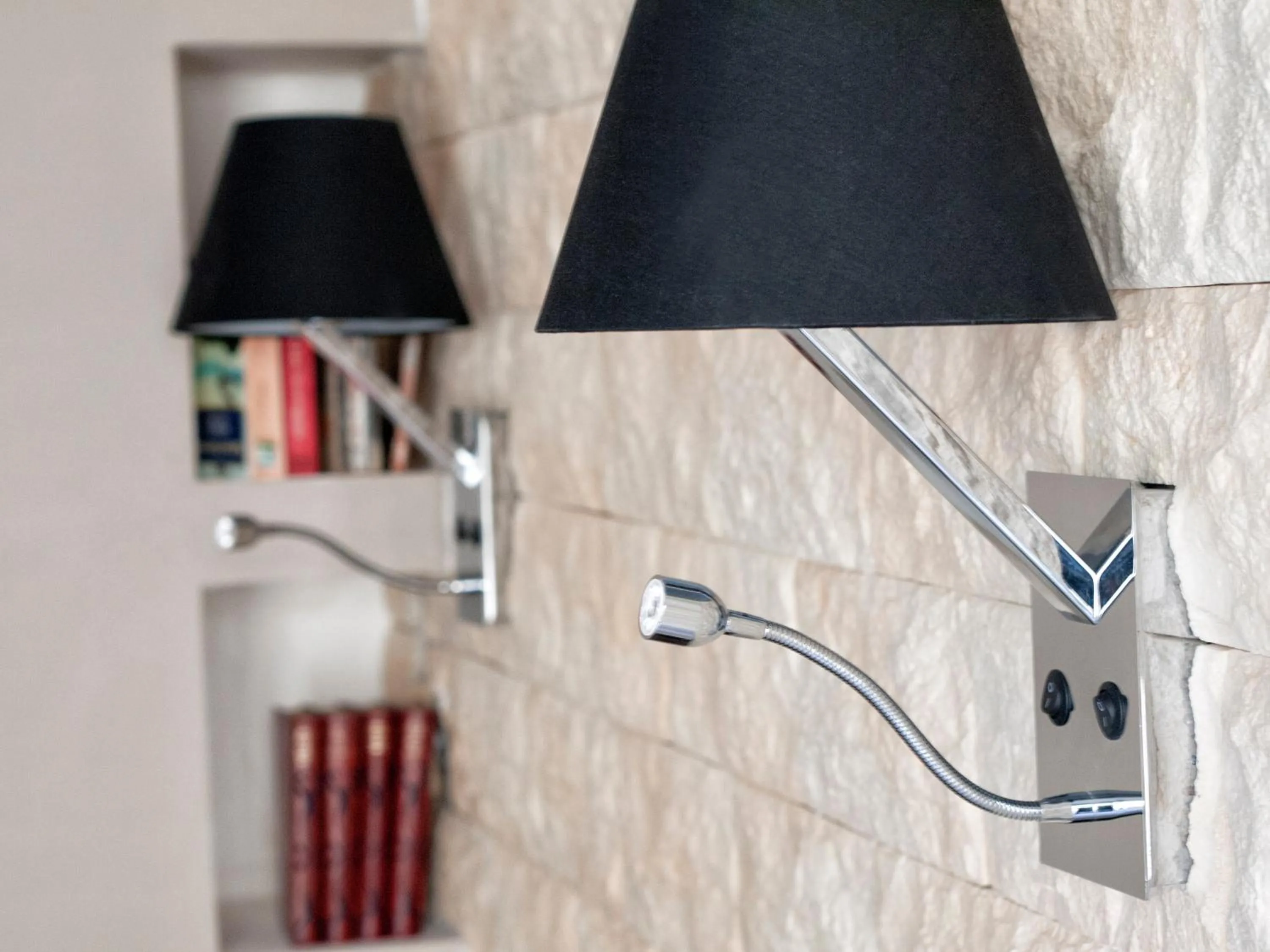 Decorative detail in Residence Hotel Les Ducs De Chevreuse avec Hébergement, Repas & PDJ, Séminaire, Bureau & Parking