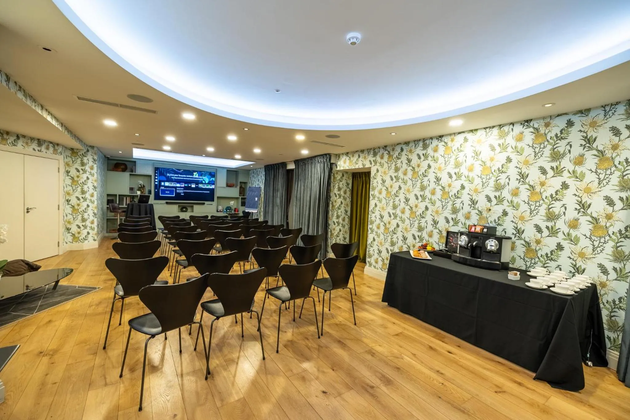 Meeting/conference room in Hotel Xenia - Autograph Collection