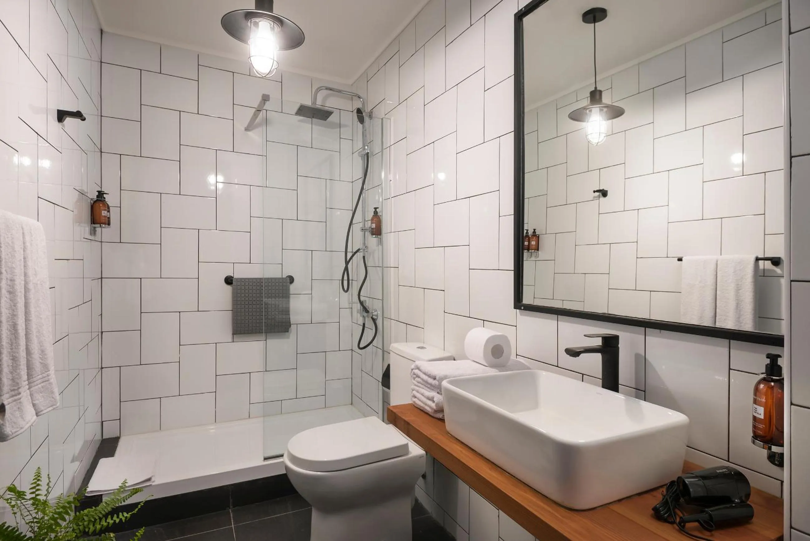 Shower in The PopCity Hotel