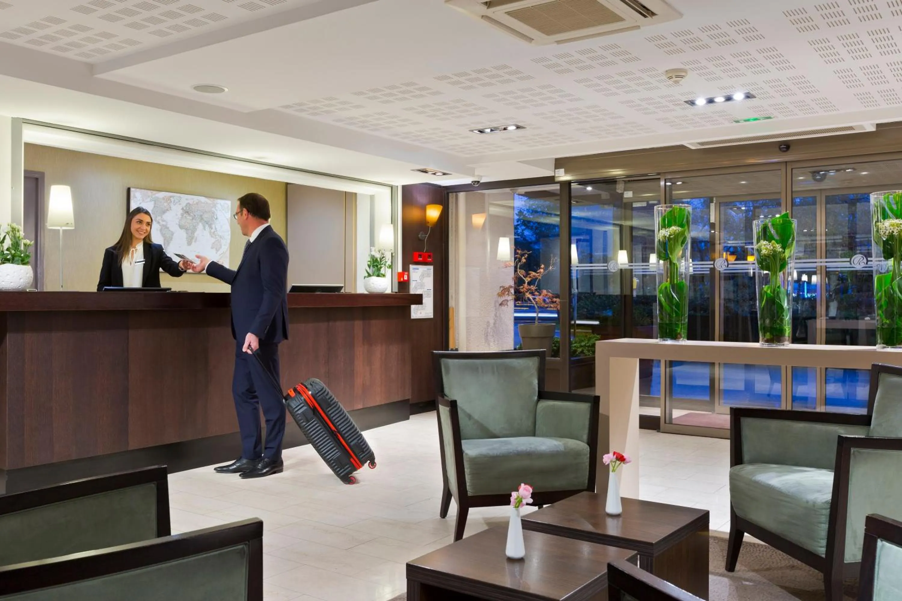 Lobby or reception in Résidence la Réserve Genève Ferney Voltaire