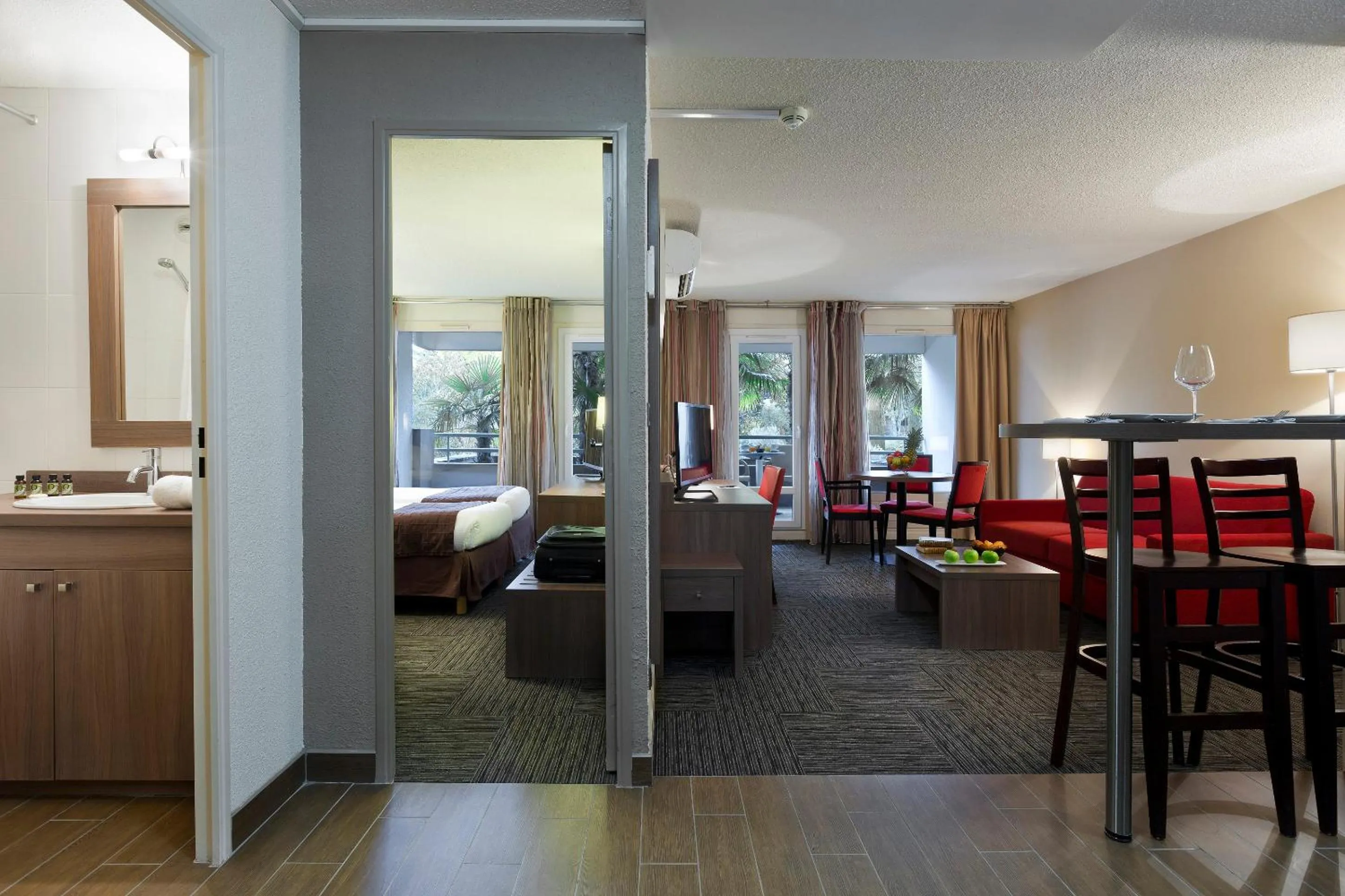 Bathroom in Résidence la Réserve Genève Ferney Voltaire