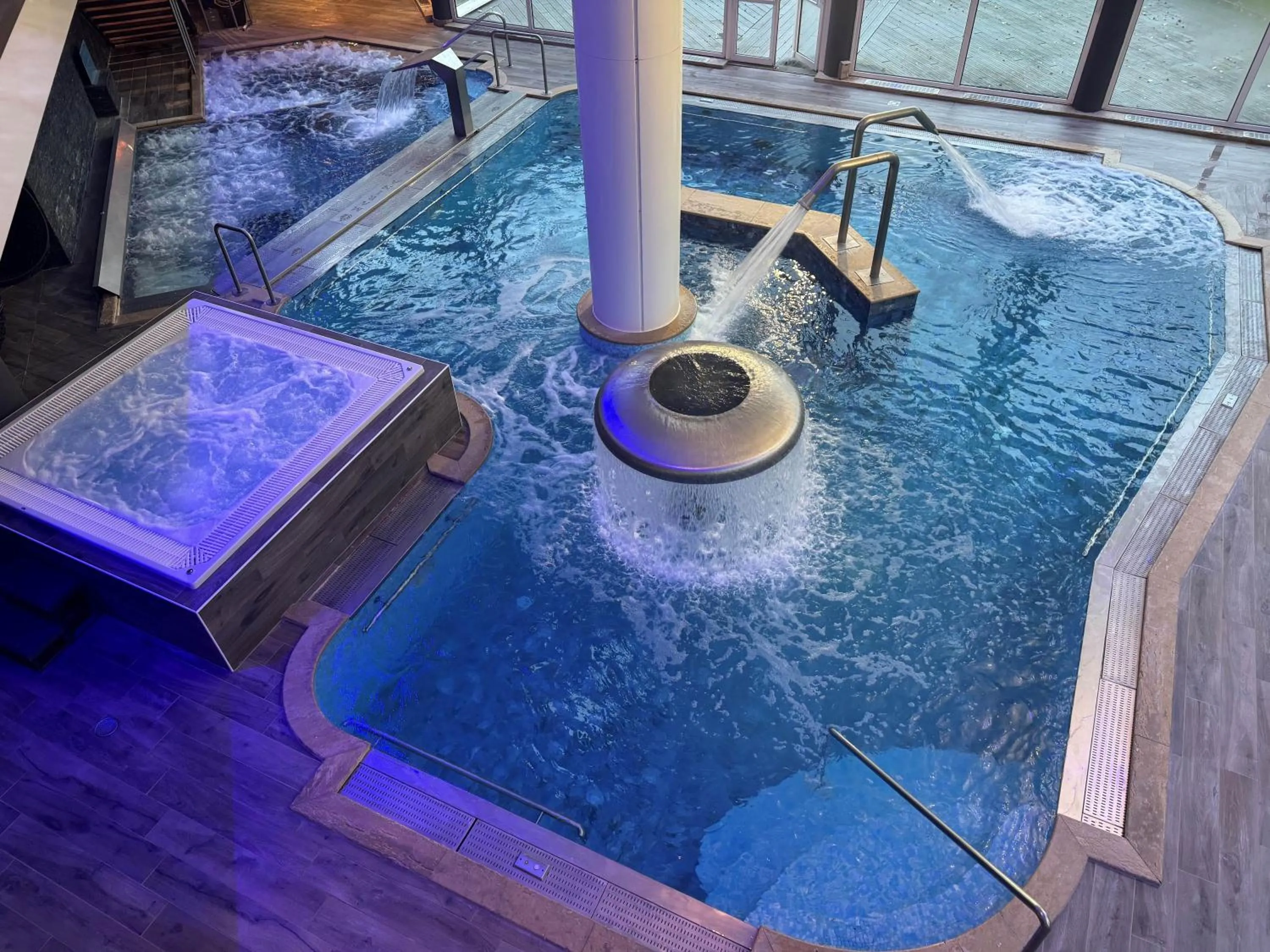 Hot Tub in Hotel & Spa Marina d'Adelphia