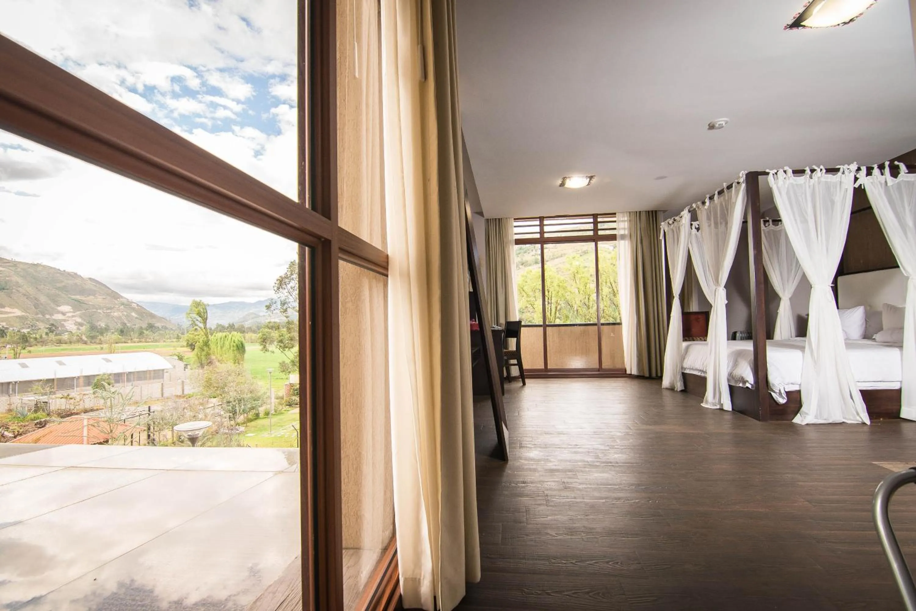 Photo of the whole room in Hosteria Arhaná