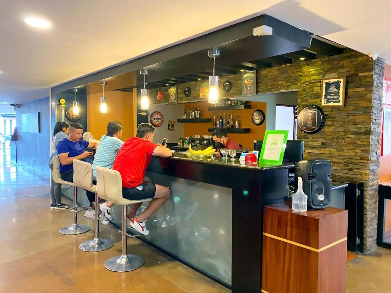 Restaurant/places to eat in Hosteria Arhaná