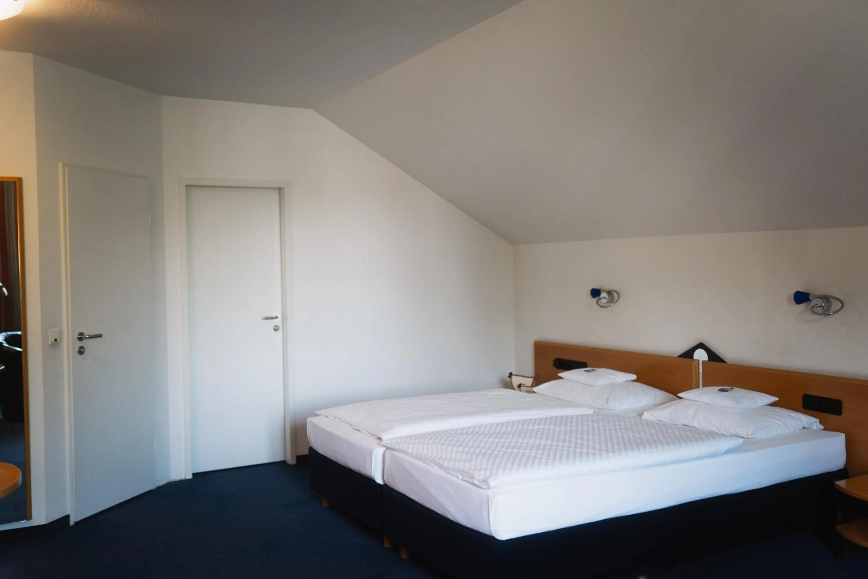 Bed in Hotel am Weiher