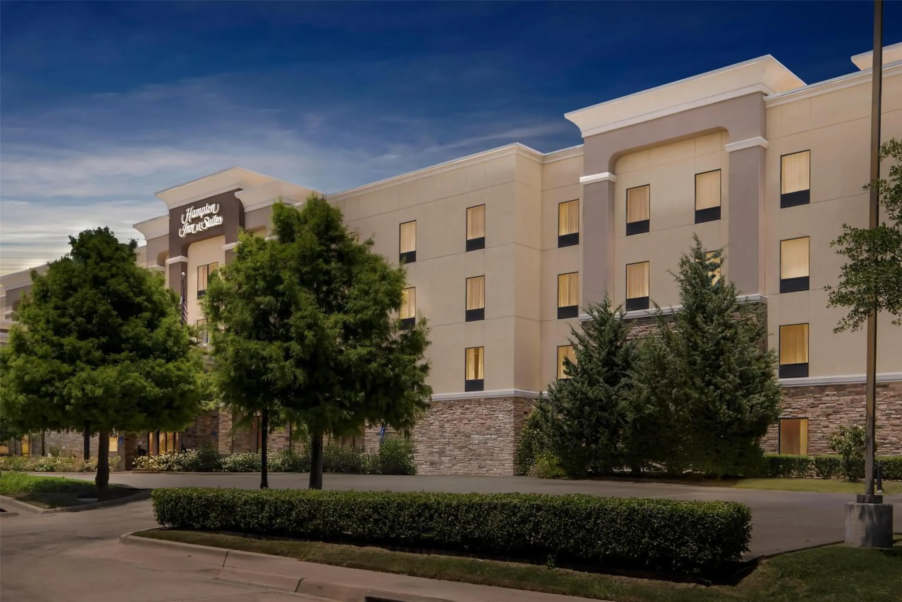 Property building in Hampton Inn and Suites Trophy Club - Fort Worth North Property building in Hampton Inn and Suites Trophy Club - Fort Worth North