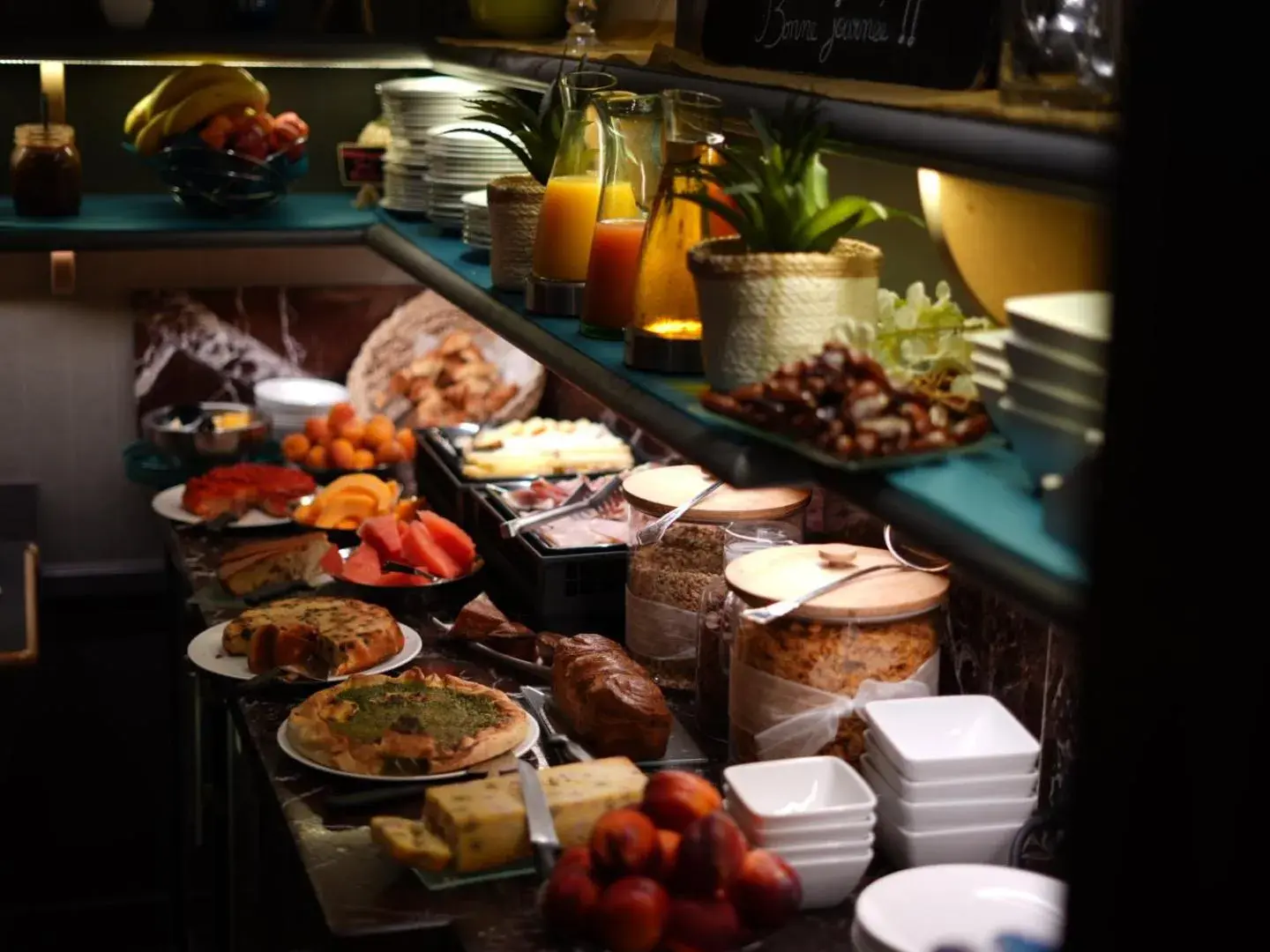 Buffet breakfast in Alexandra Buffet breakfast in Alexandra