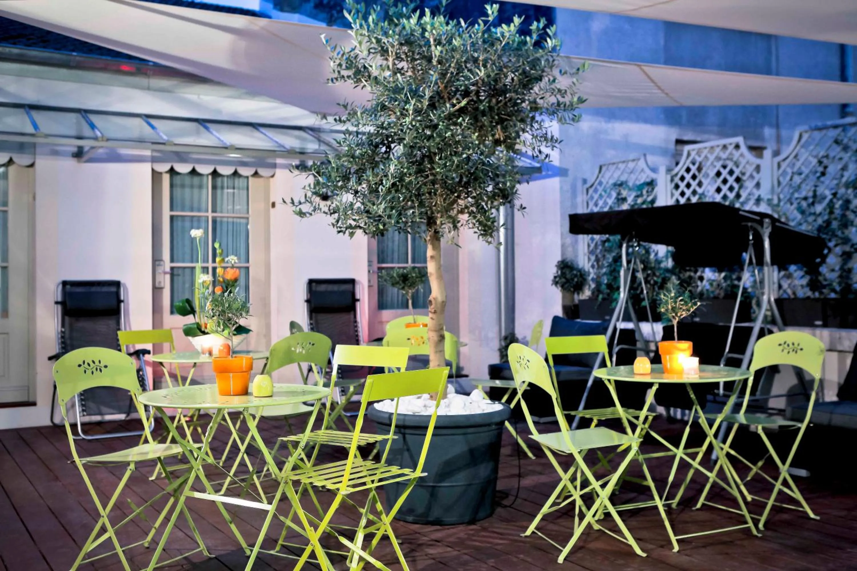 Patio in Hôtel Alexandra