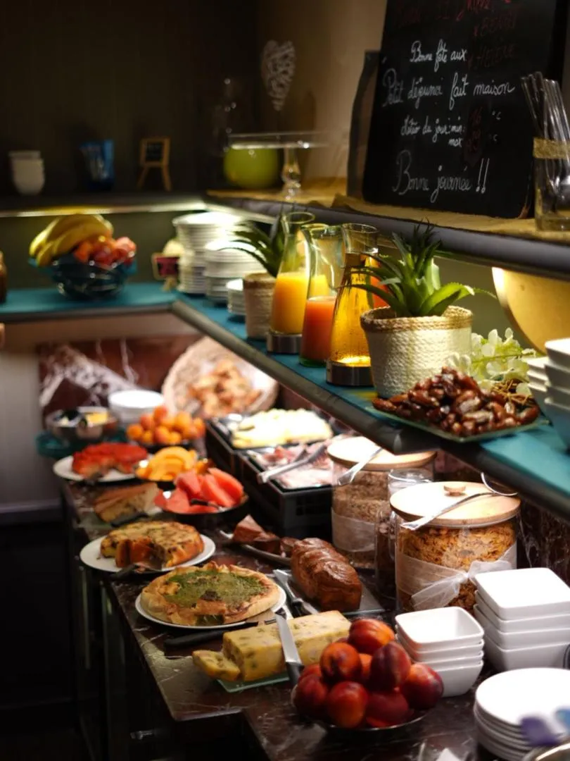 Food in Hôtel Alexandra