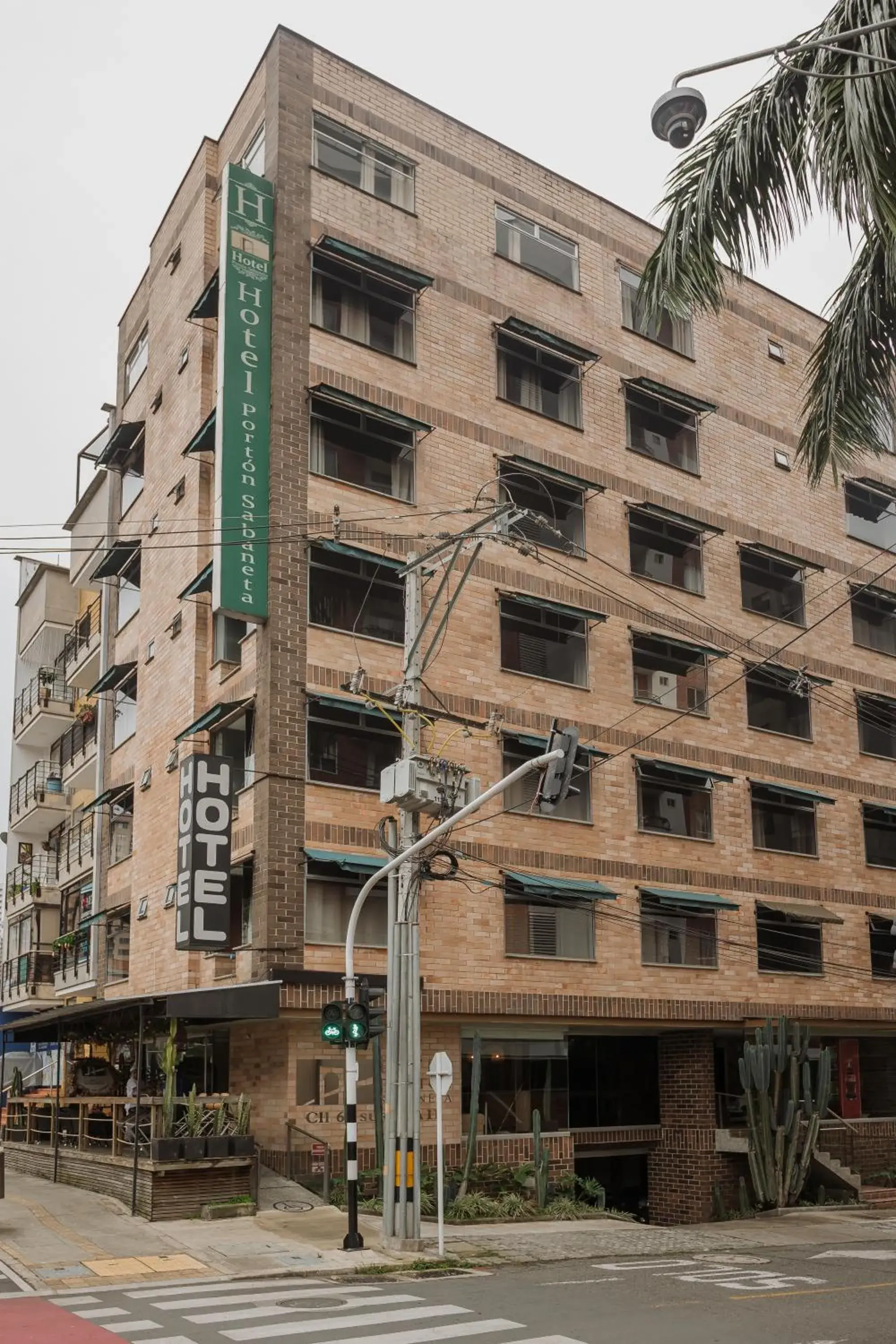 Property building in Hotel Portón Sabaneta Property building in Hotel Portón Sabaneta