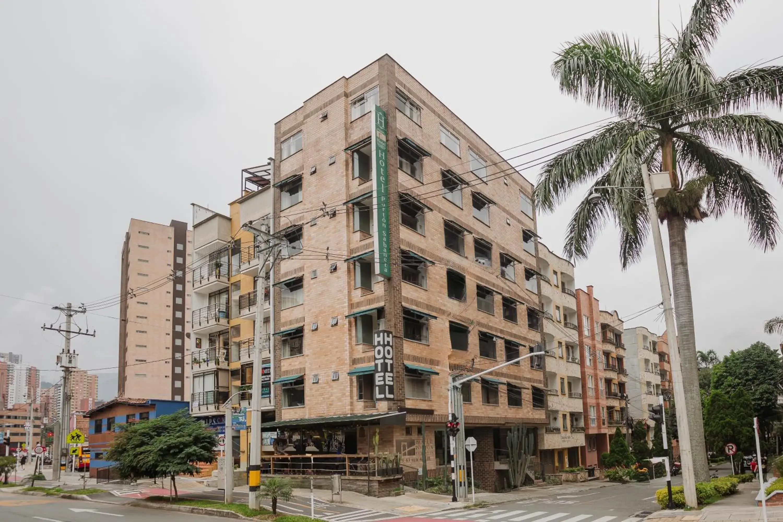 Facade/entrance in Hotel Portón Sabaneta Facade/entrance in Hotel Portón Sabaneta