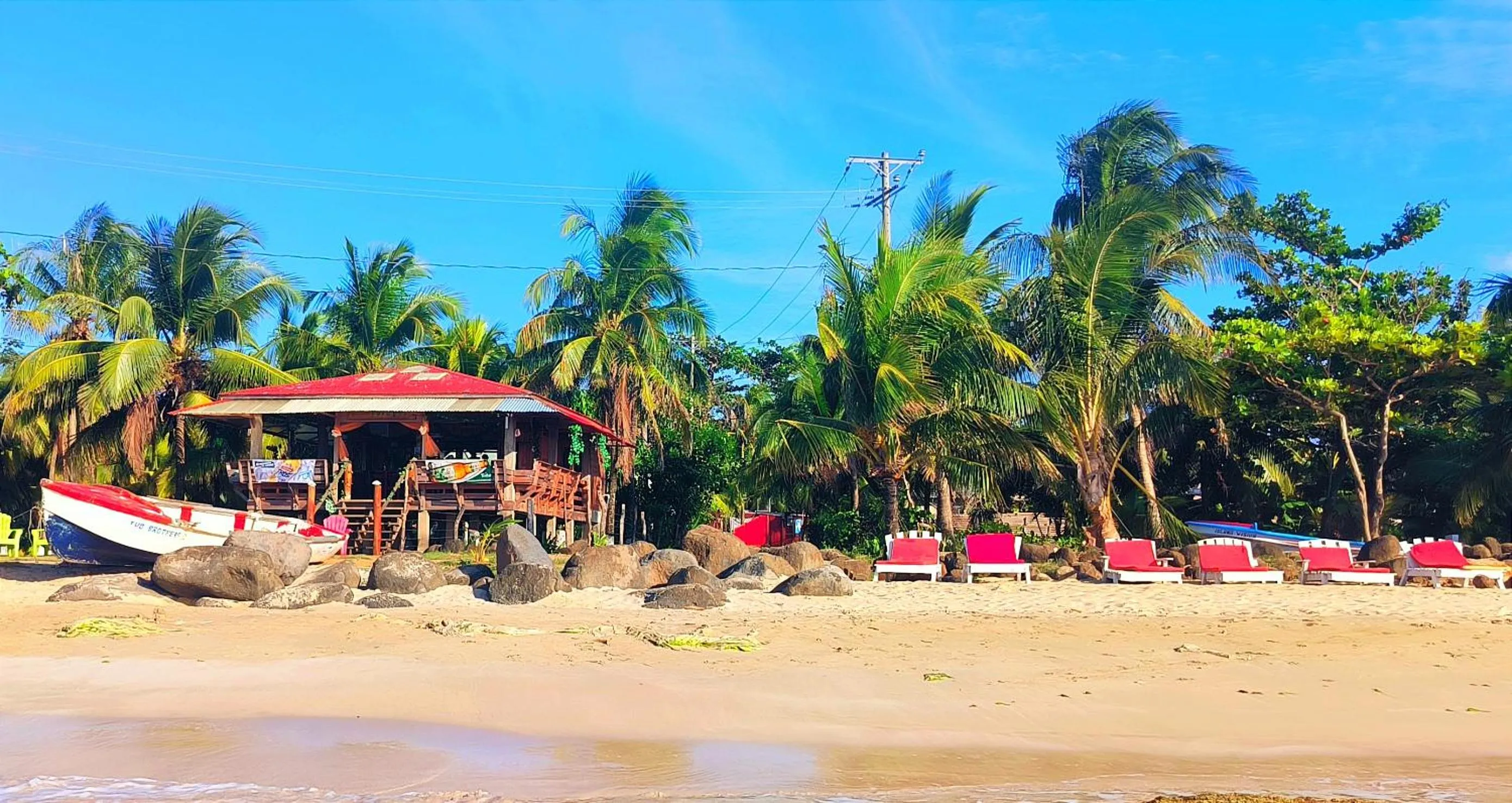 Beach in Paraiso Beach Hotel