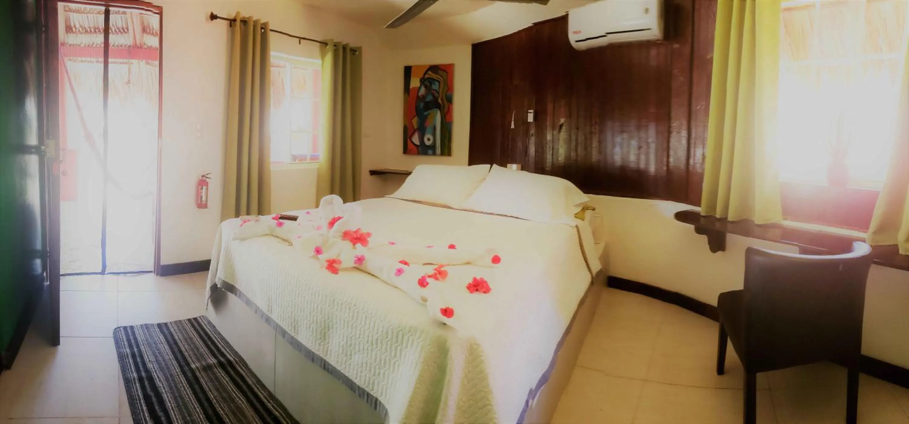 Photo of the whole room, Bed in Paraiso Beach Hotel