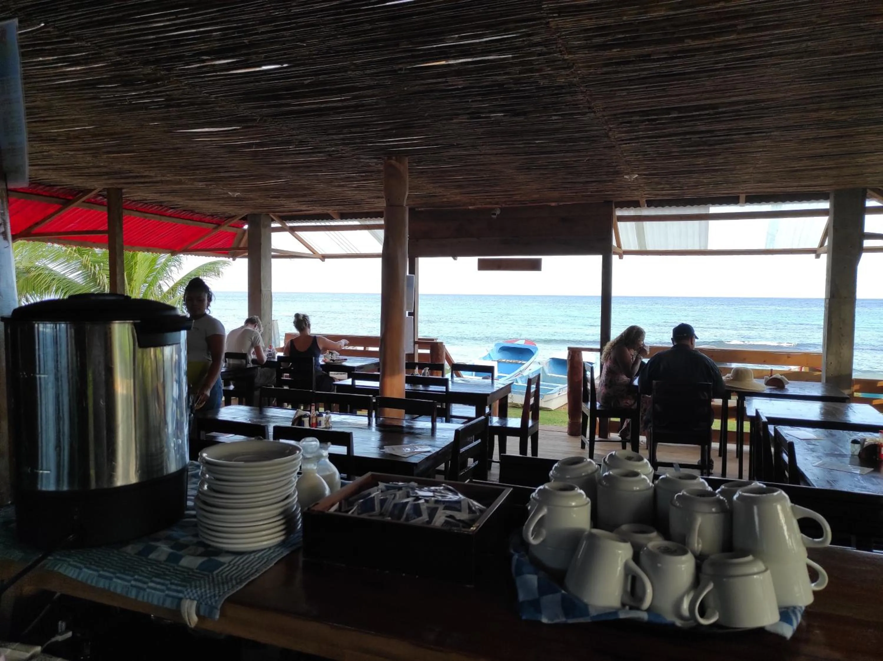 Restaurant/places to eat in Paraiso Beach Hotel